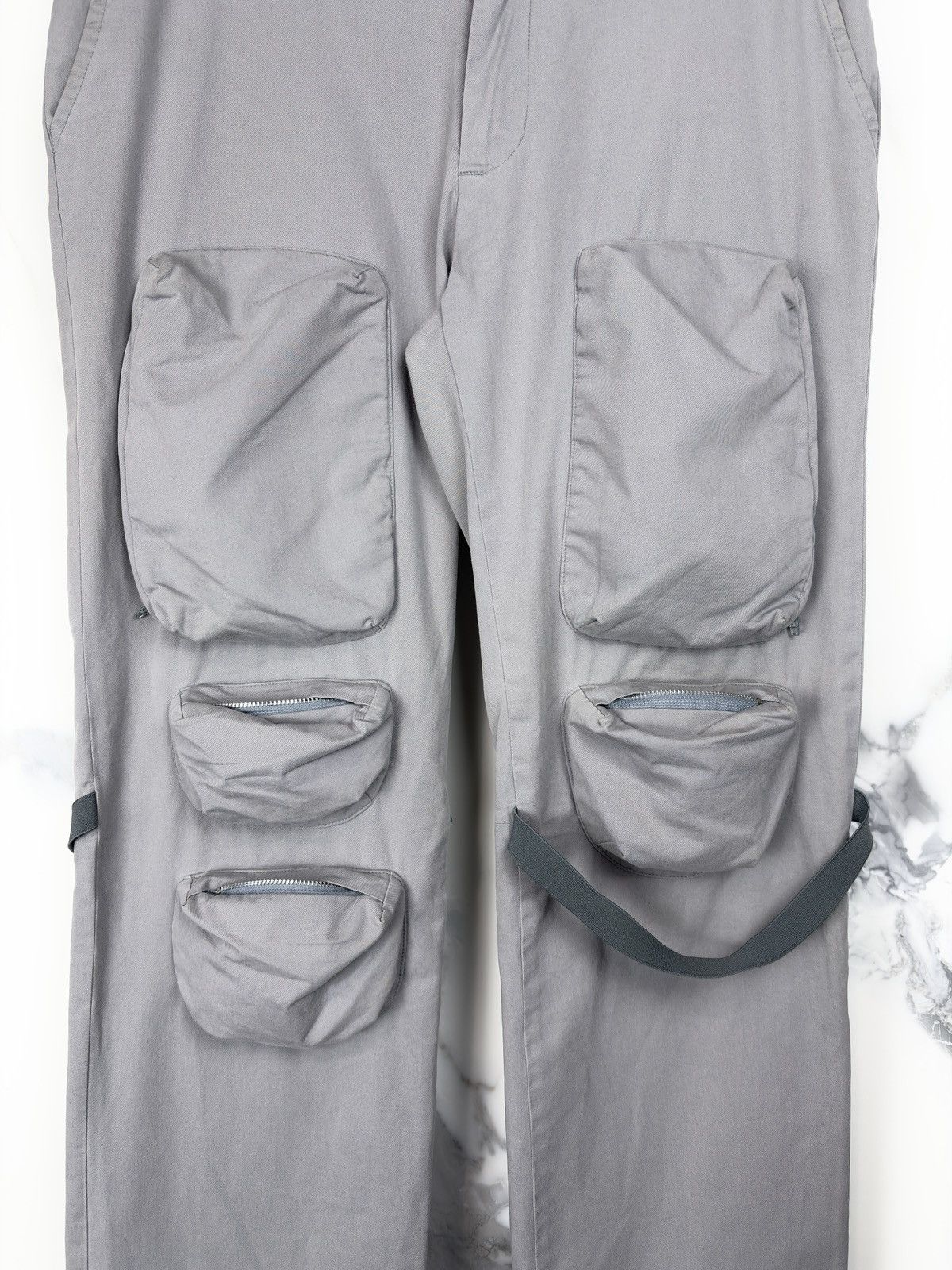 Helmut Lang AW99 Helmut Lang Vintage 3D Pocket Astro Bondage Cargo Pants Size US 32 / EU 48 - 3 Thumbnail