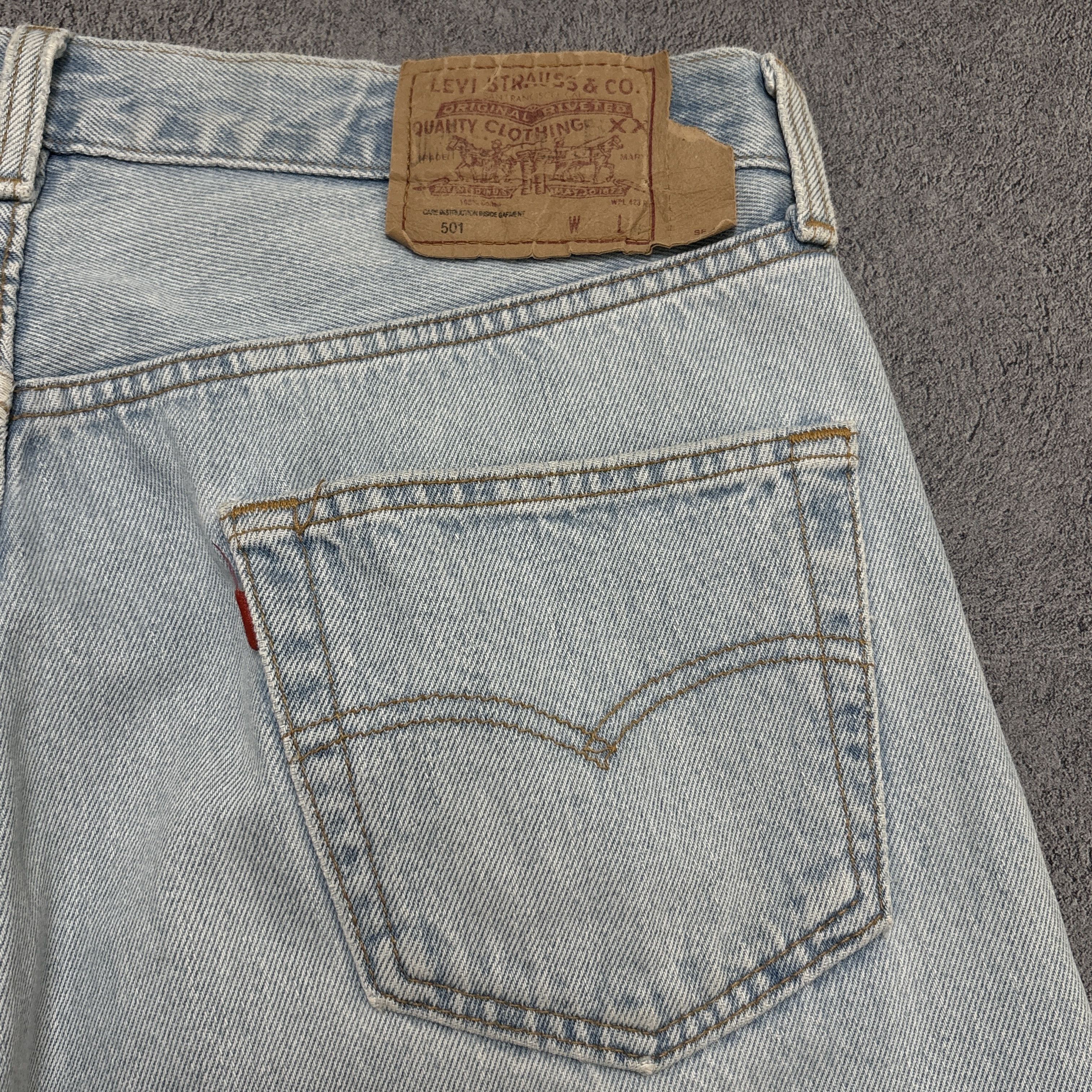 Levi's Vintage Levis 501 Jeans 90s Button Fly 36x34 Made In USA Size US 36 / EU 52 - 15 Thumbnail