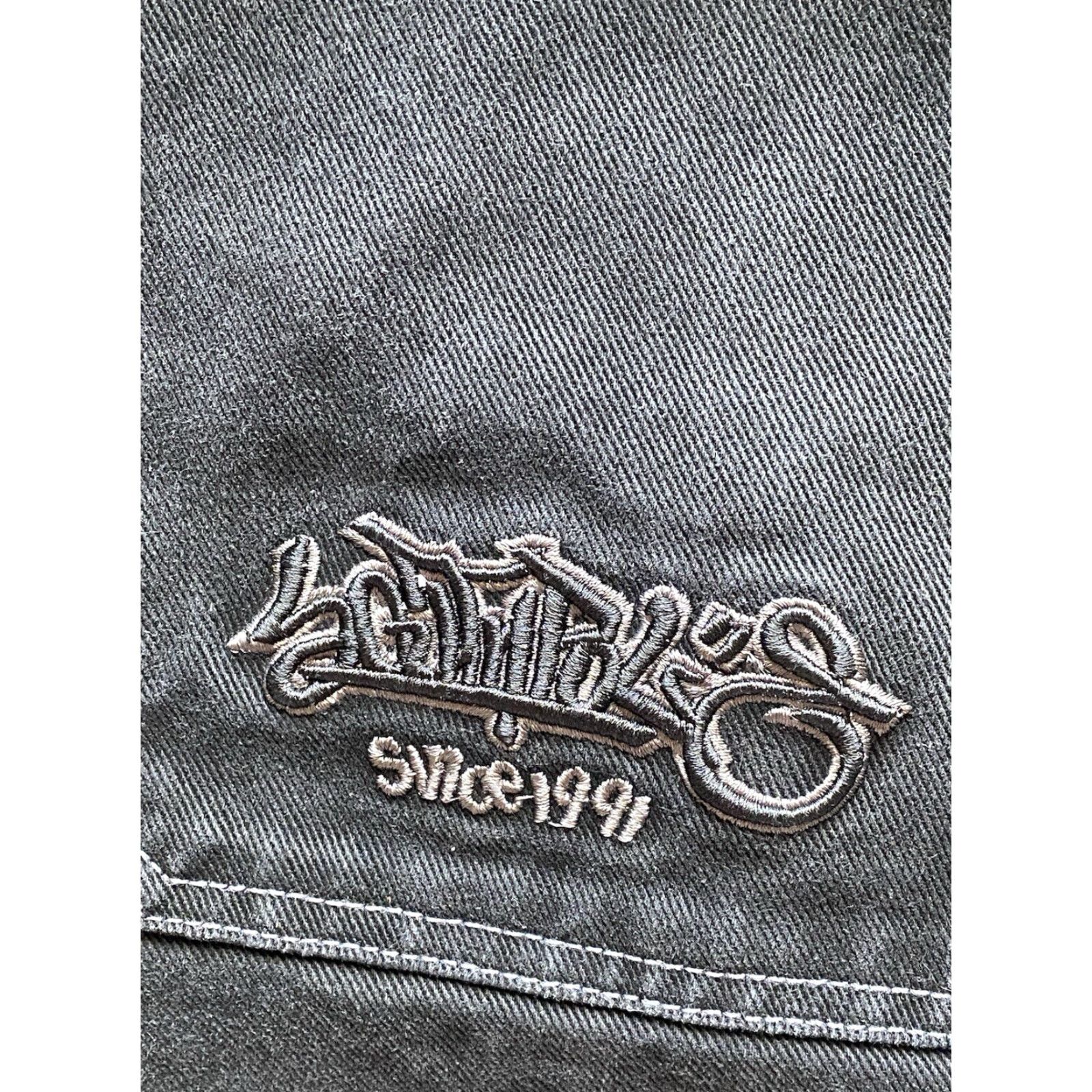Southpole VINTAGE Southpole Denim Shorts Men’s Size 42 Black Embroidered Back Pocket Shorts Mens 42 Black Embroidered Back Pocket Size US 42 / EU 58 - 3 Thumbnail