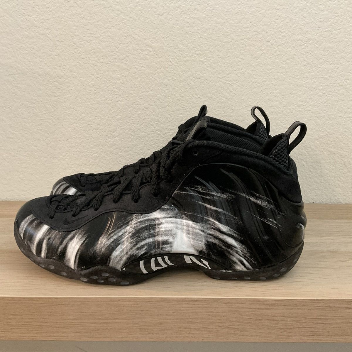 Nike Nike Air Foamposite One Size US 11 / EU 44 - 1 Thumbnail