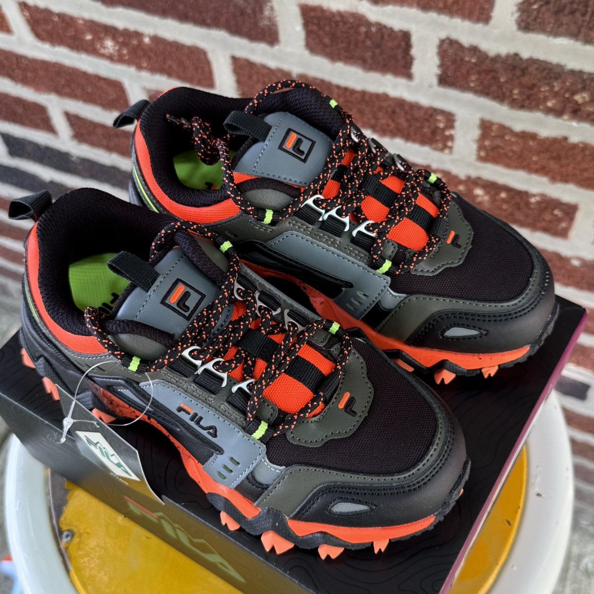 Fila Fila Kids Oakmont TR Trail Sneakers – Size 1.5 US - NEW!!! Size US 5 / EU 37 - 3 Thumbnail
