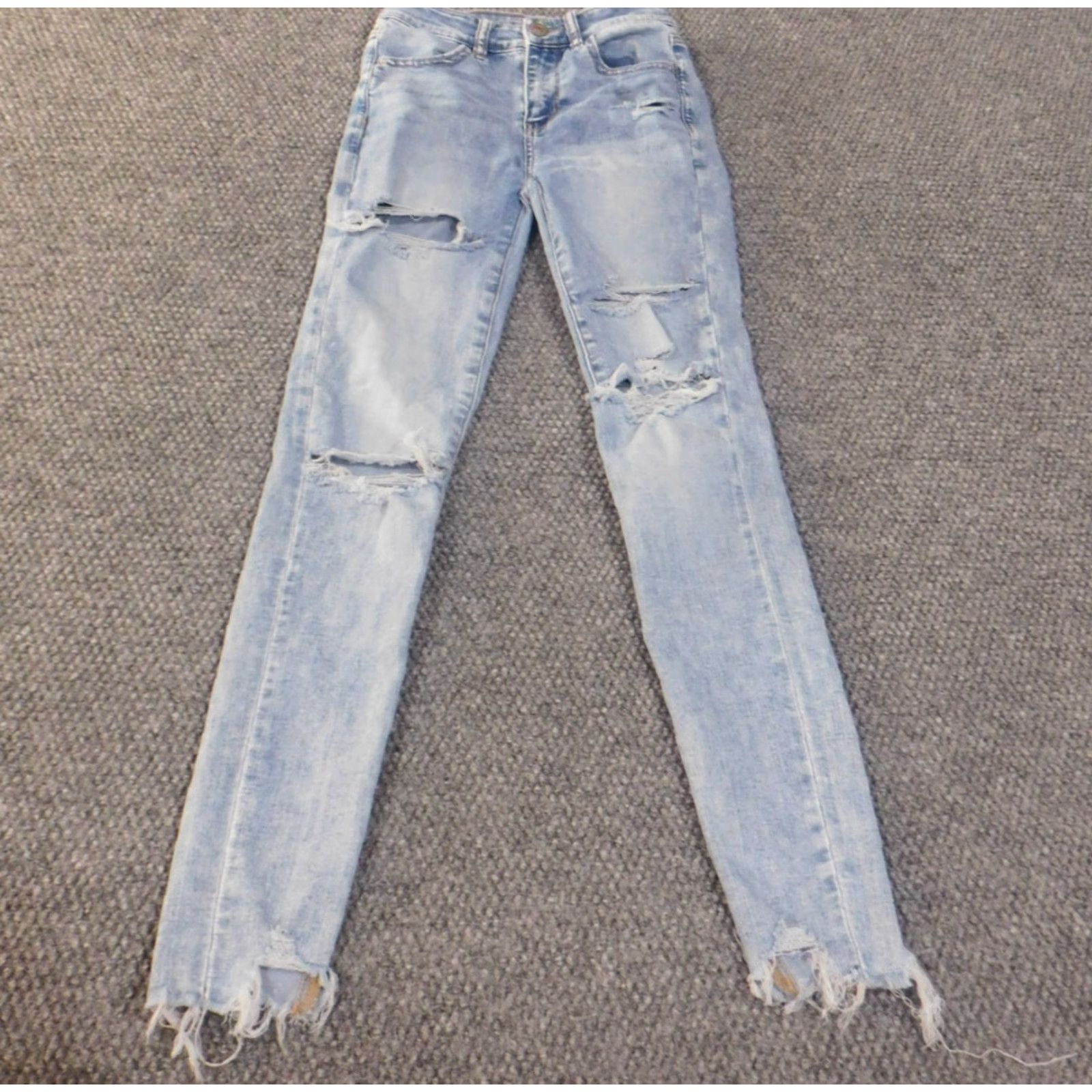 American Eagle Outfitters American Eagle Outfitters Jeans Womens 00 Blue High Rise Jegging Distressed Light Wash Regular Size 24" / US 00 / IT 34 - 2 Thumbnail