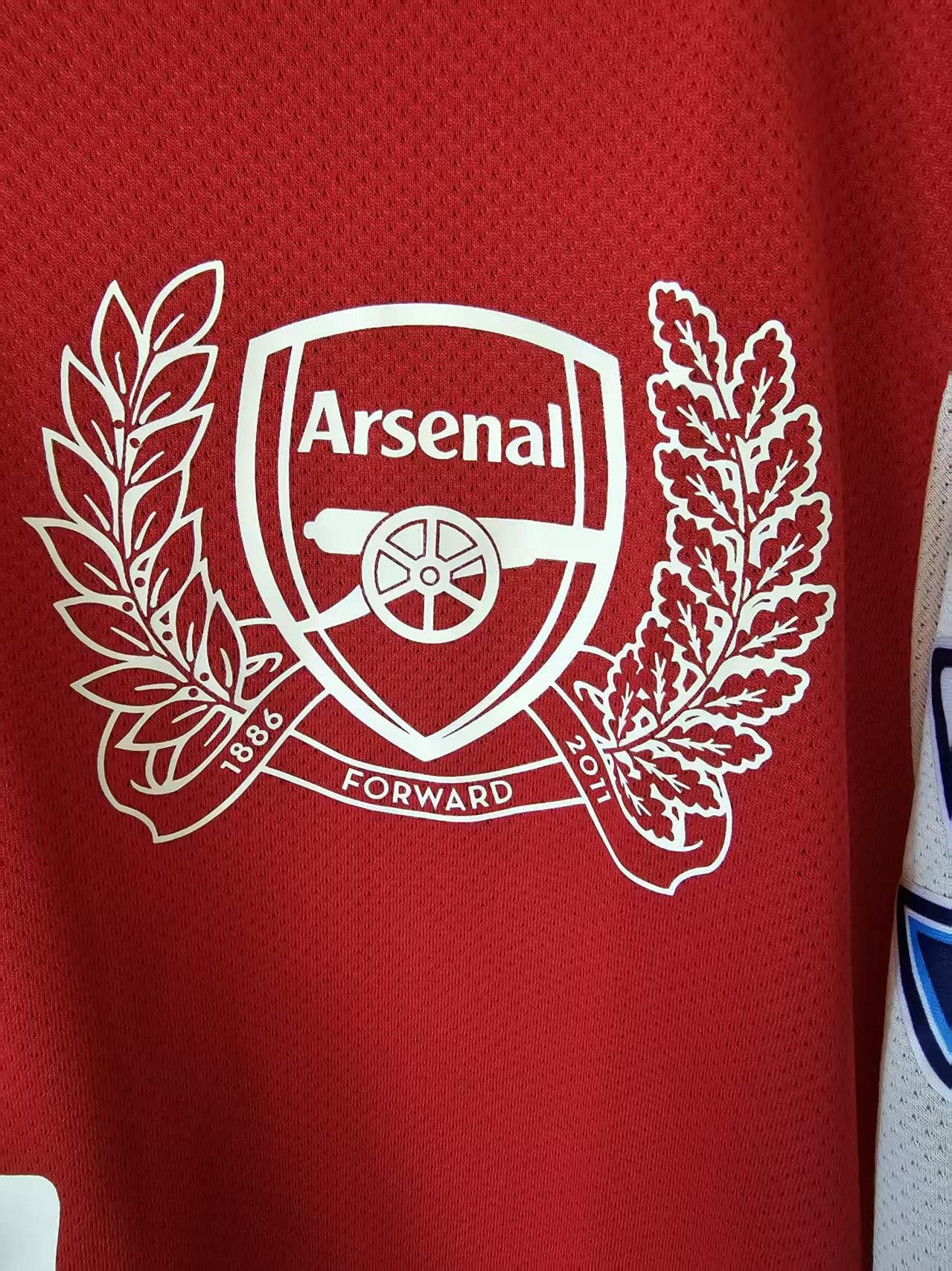 Other 2011 2012 Arsenal #10 van Persie Jersey Size US S / EU 44-46 / 1 - 5 Thumbnail