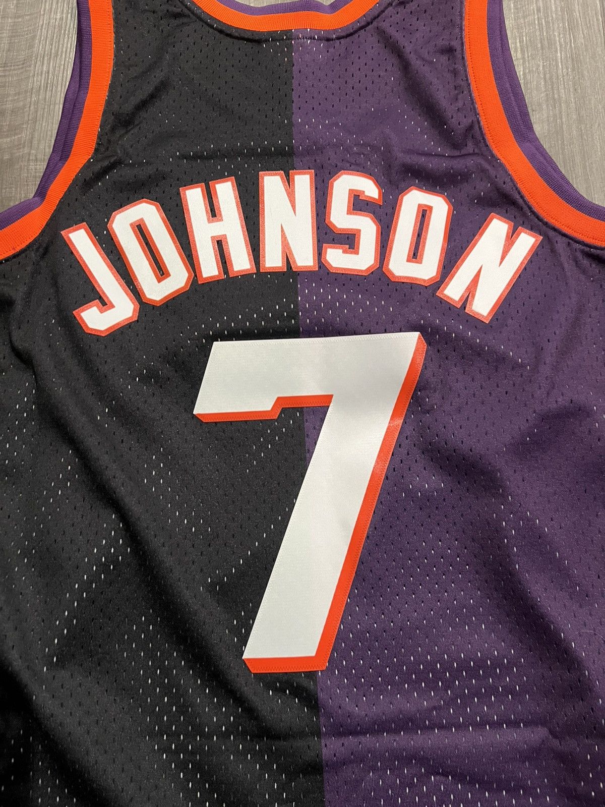Mitchell & Ness Size M Kevin Johnson Suns Mitchell & Ness Hardwood Classics Size US M / EU 48-50 / 2 - 4 Thumbnail