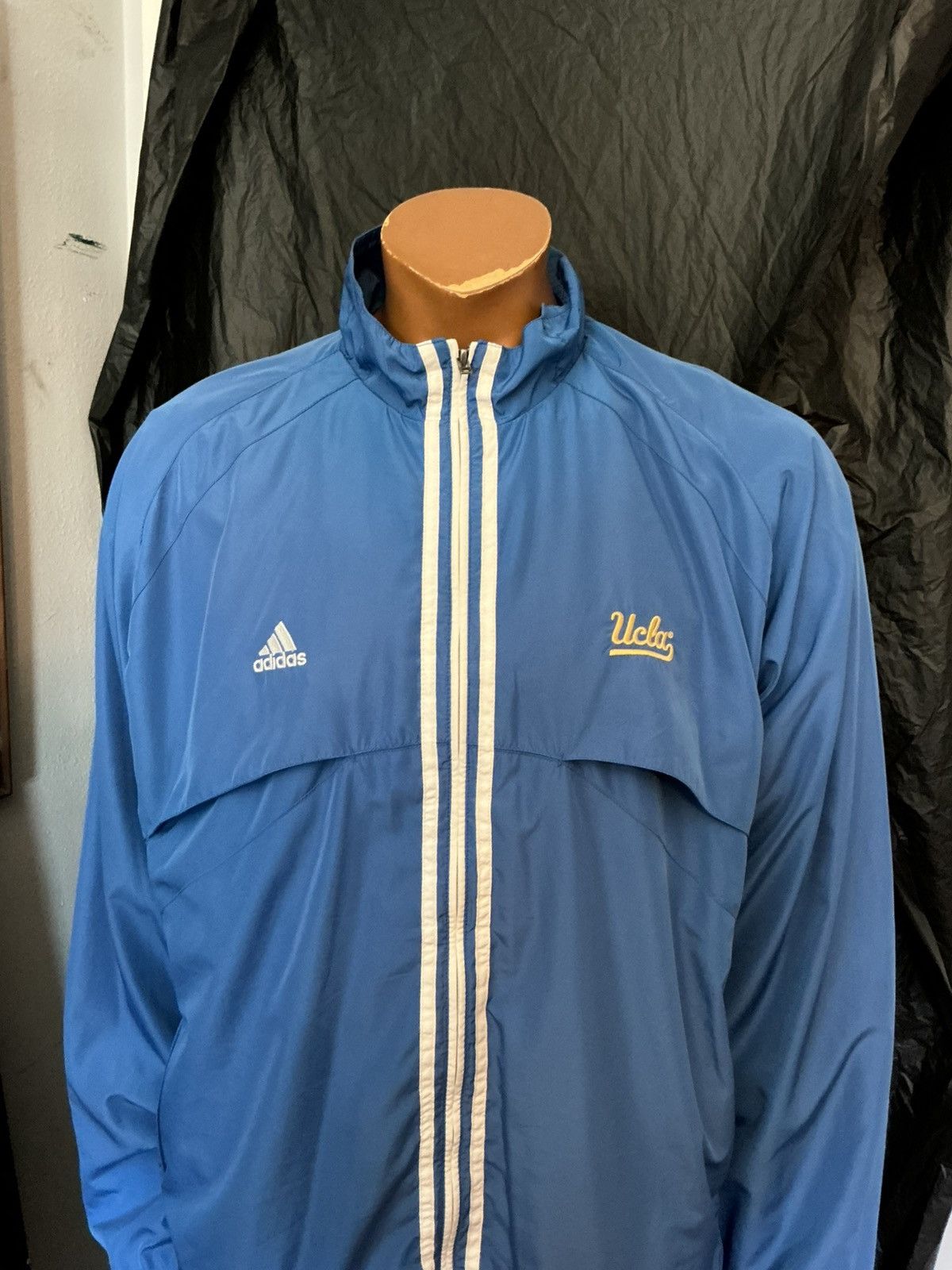 Adidas Adidas Climalite UCLA Bruins Sideline Windbreaker Zip Jacket Size US XL / EU 56 / 4 - 9 Thumbnail
