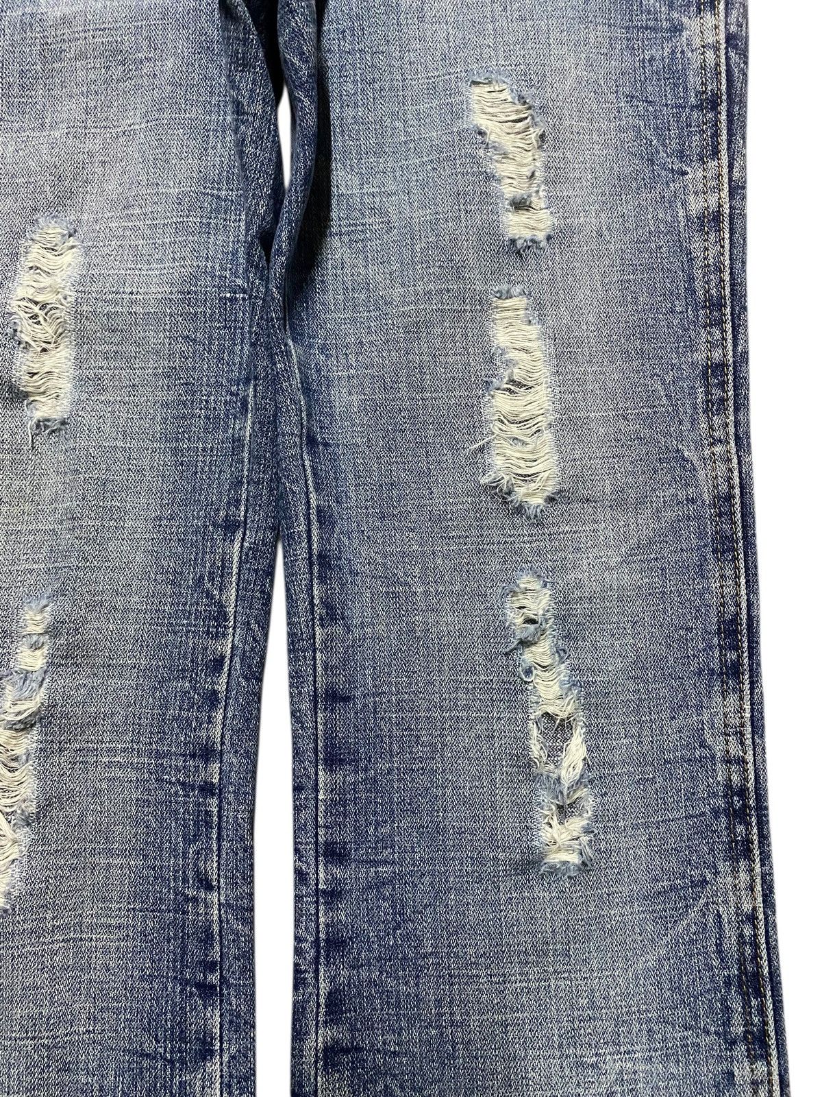 Japanese Brand Vintage Japanese Brand M2368 Nice Distressed Loose Jeans Size US 29 - 8 Thumbnail