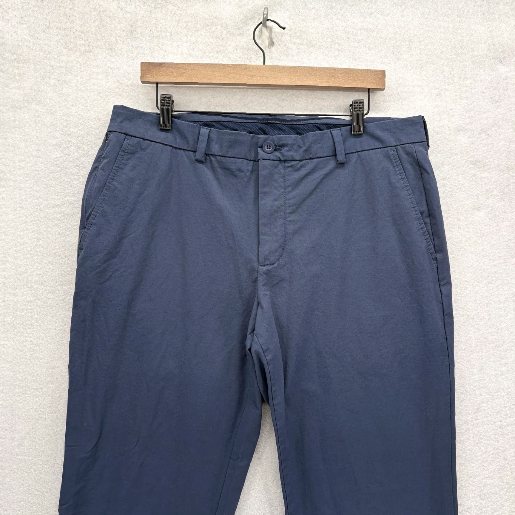 Vineyard Vines VINEYARD VINES OTG On-The-Go Pants Mens 35x32 Blue Chino Stretch Cotton Nylon Spandex Casual Flat Front Pockets Zip Pant Mens Blue 35 32 Size US 35 - 2 Thumbnail