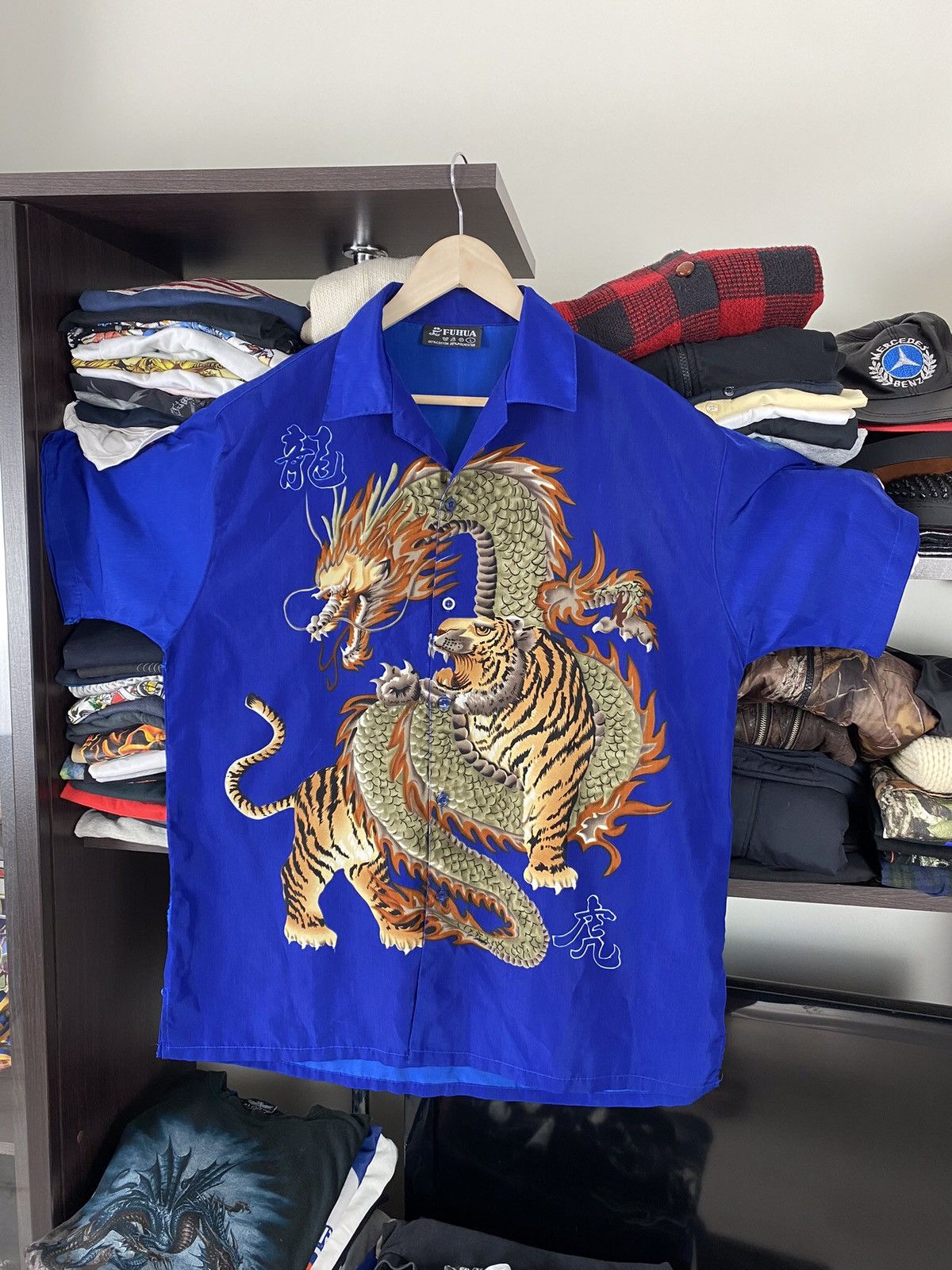 Japanese Brand × Vintage VINTAGE Dragon Style T Shirt Y2k Size US L / EU 52-54 / 3 - 1 Thumbnail