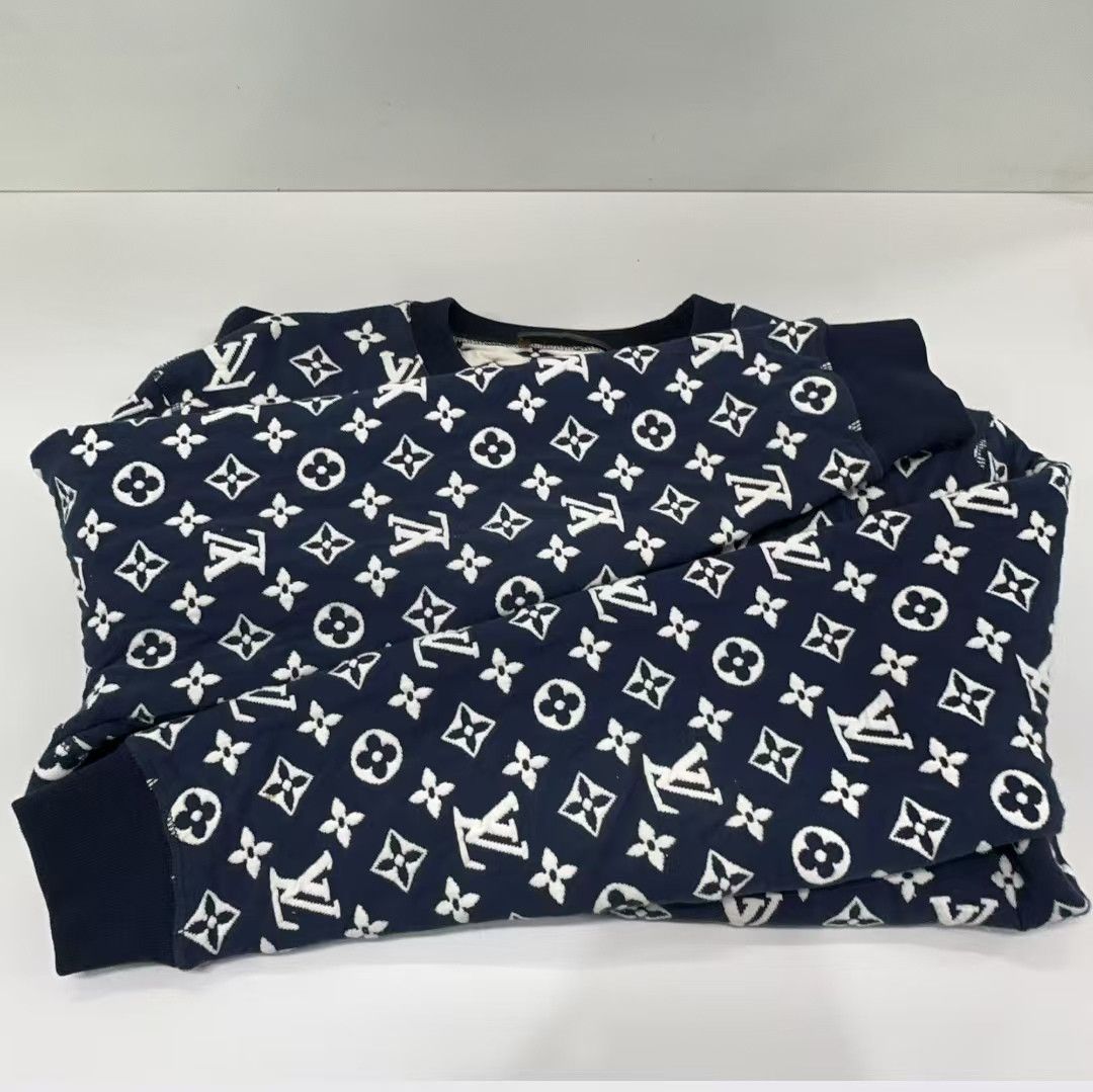 Louis Vuitton blue patterned crew neck sweatshirt from louis vuitton-yw Size US M / EU 48-50 / 2 - 5 Thumbnail