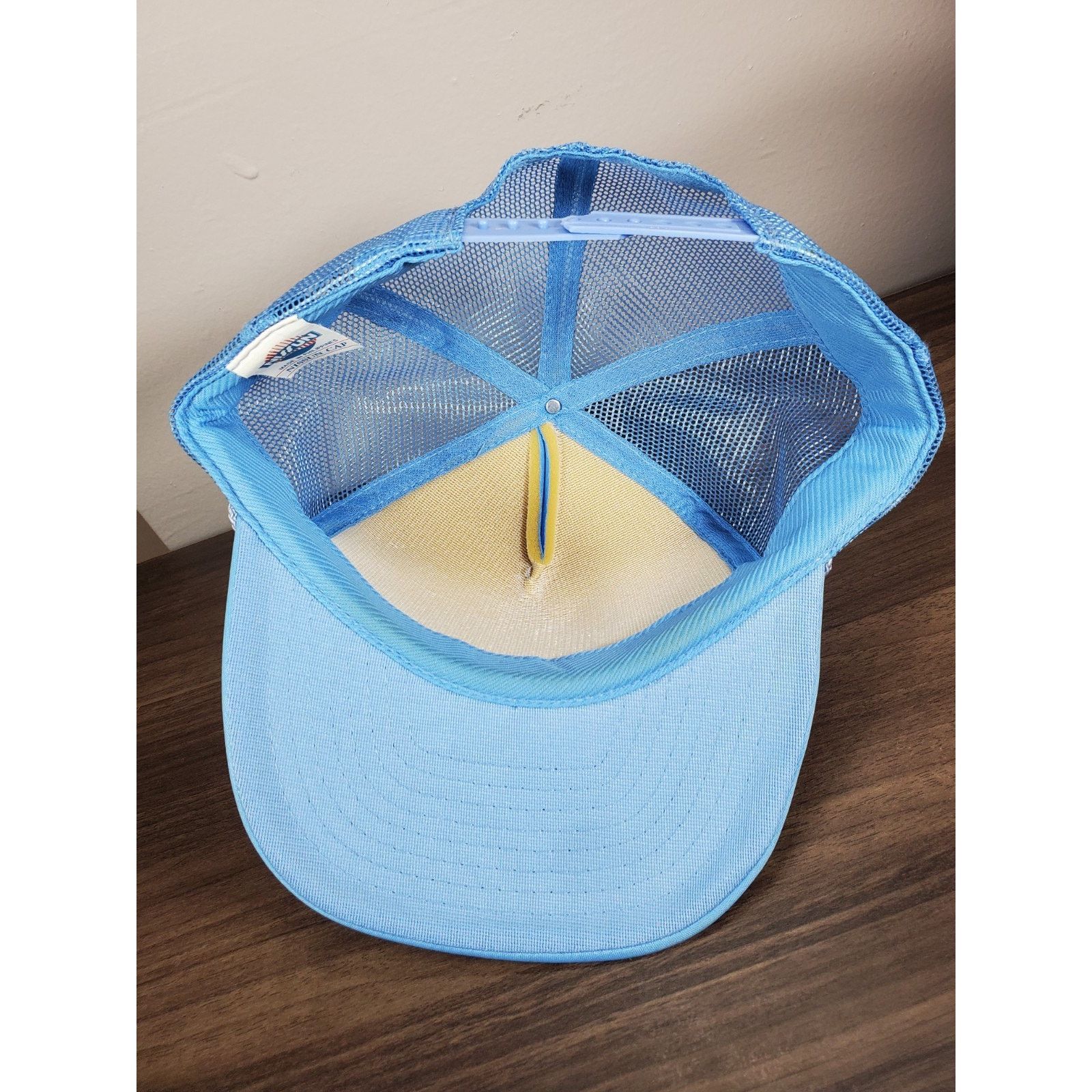 Vintage Arizona Wildcats Cactus Sunset Trucker Hat Mesh Snapback Cap Size ONE SIZE - 9 Thumbnail