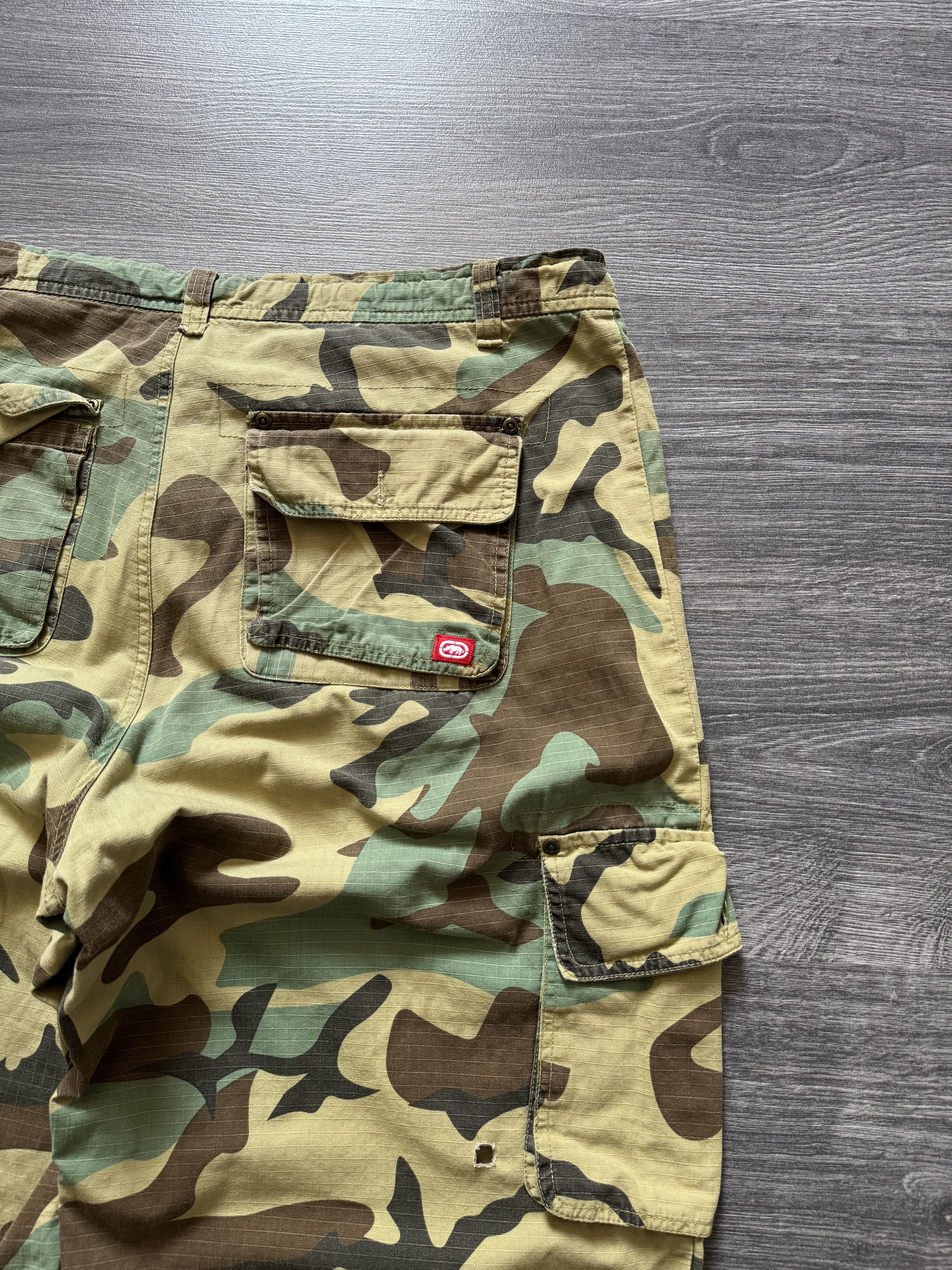 Ecko Unltd. Y2k Ecko Unltd cargo Camo Rap wide shorts military hip hop Size US 36 / EU 52 - 8 Thumbnail