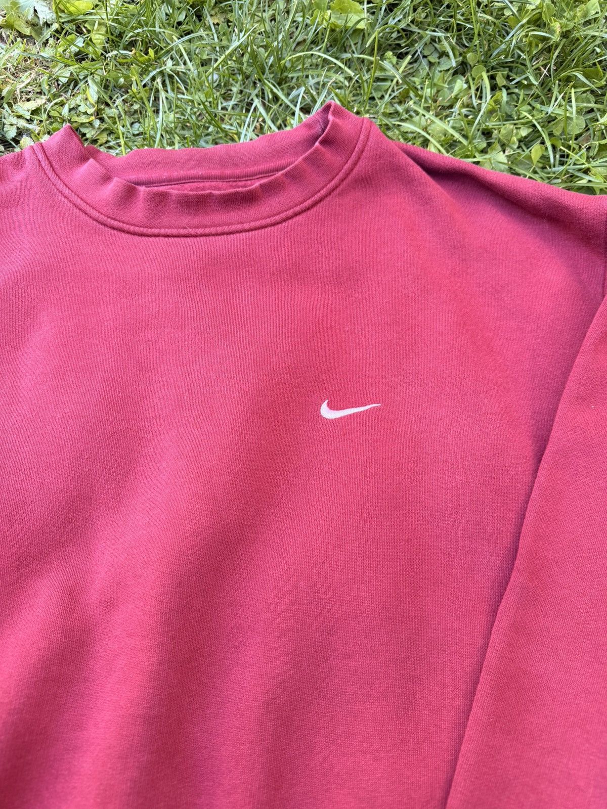 Nike Y2K Dark Red Nike Solo Swoosh Crewneck Size XL Size US XL / EU 56 / 4 - 2 Thumbnail