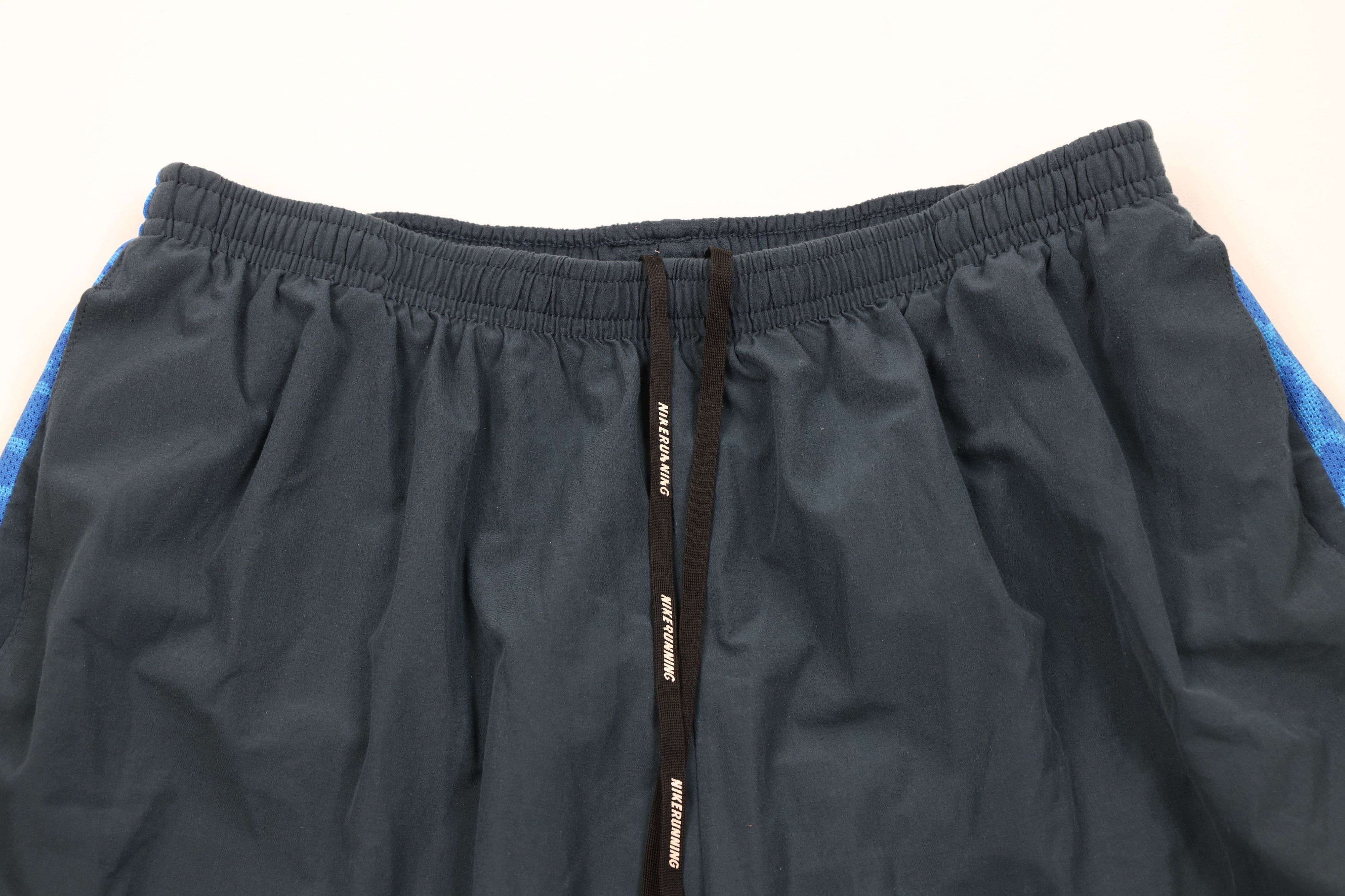 Nike Vintage Nike Travis Scott Mini Swoosh Lined Shorts Size US 34 / EU 50 - 2 Thumbnail
