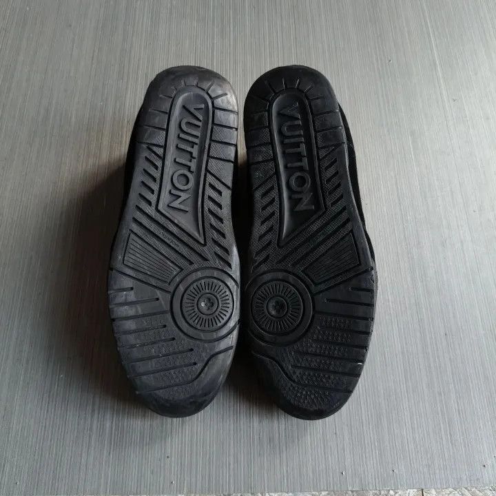 Louis Vuitton Louis Vuitton Trainer Sneakers in Black -2508 Size US 9.5 / EU 42-43 - 2 Thumbnail