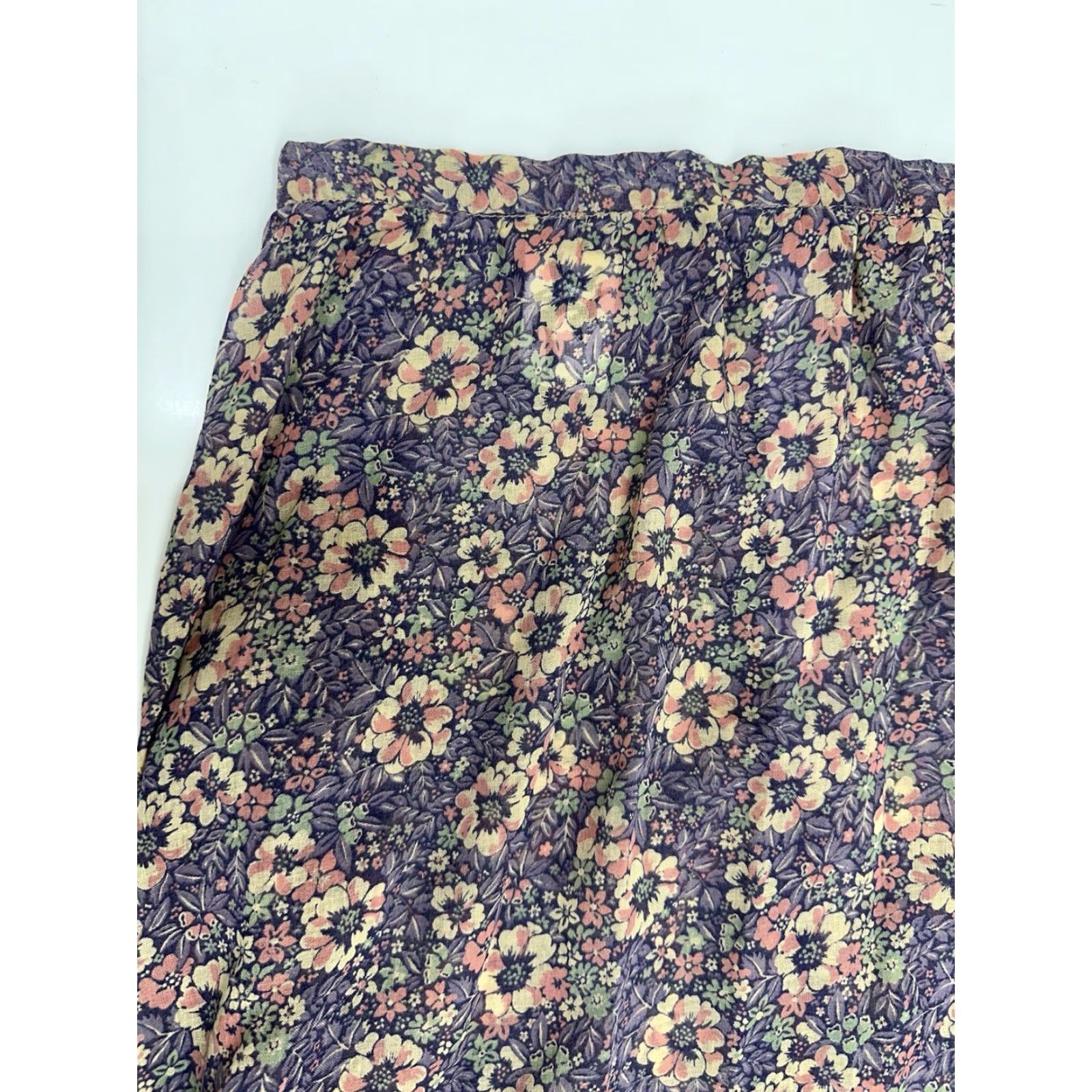 Vintage VINTAGE Jody T of California Womens Skirt Midi Purple Floral 13 Size 13 Cotton Polyester Buttons Zipper Pockets 80s 90s Beach Womens Size 34" / US 12 / IT 48 - 3 Thumbnail