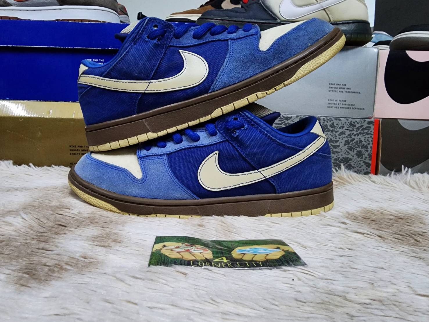 Nike Nike Sb Dunk Low Gold Rail Size US 10 / EU 43 - 6 Thumbnail