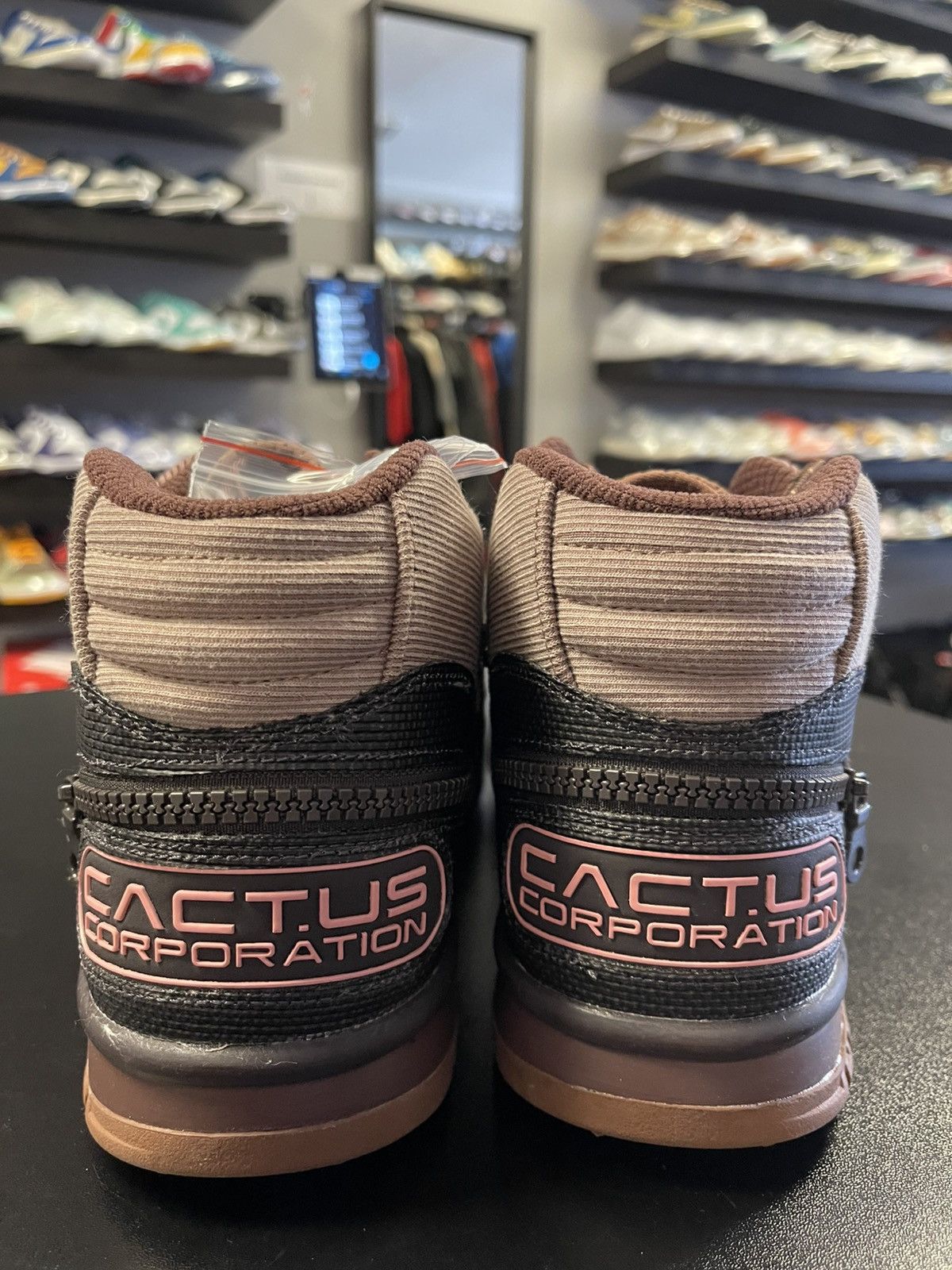 Nike × Travis Scott Size 10 - Nike Air Trainer 1 SP Travis Scott Size US 10 / EU 43 - 7 Thumbnail