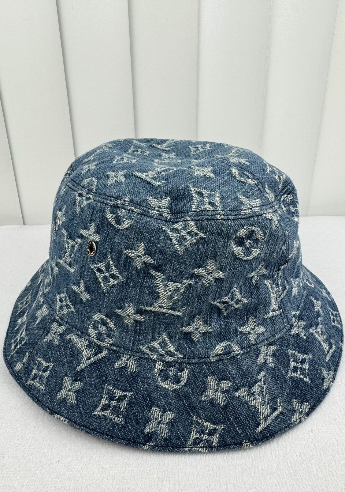 Louis Vuitton Louis Vuitton Monogram Denim Bucket Hat Reversible Size ONE SIZE - 3 Thumbnail