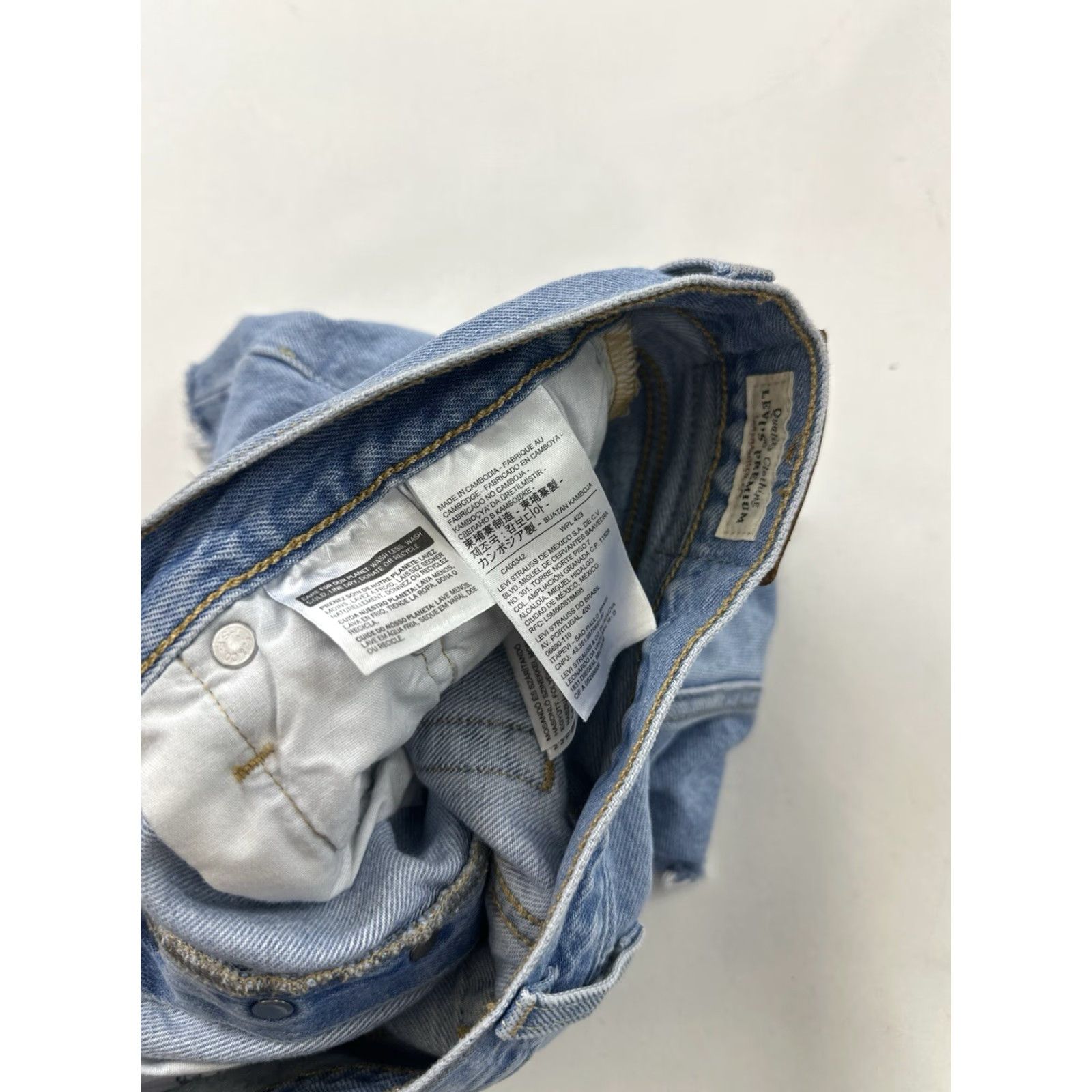 Levi's VINTAGE Levi’s Casual Shorts Women’s 29 Blue Denim Cut-Off Classic Cotton 90s Girls Size 29" - 3 Thumbnail