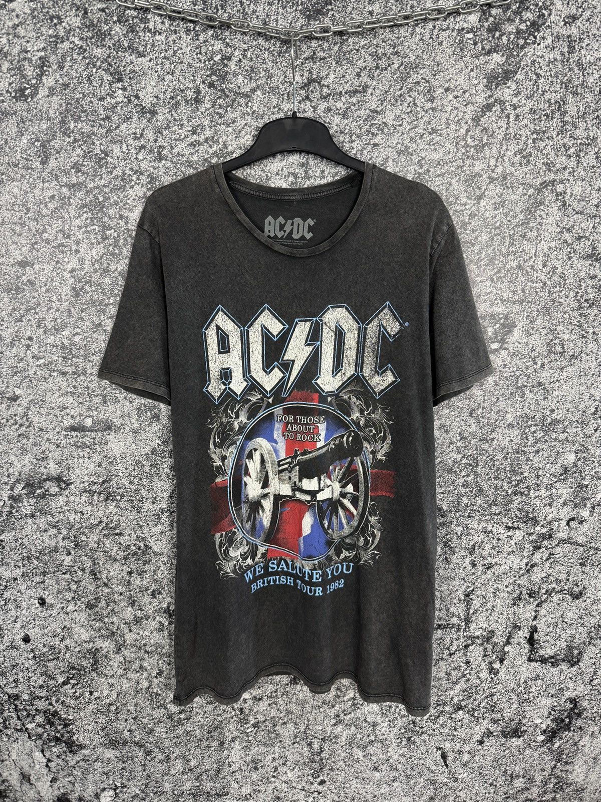 AC/DC × Band Tees AC/DC T-Shirt For Those About To Rock British Tour 1982 XL Size US XL / EU 56 / 4 - 1 Thumbnail