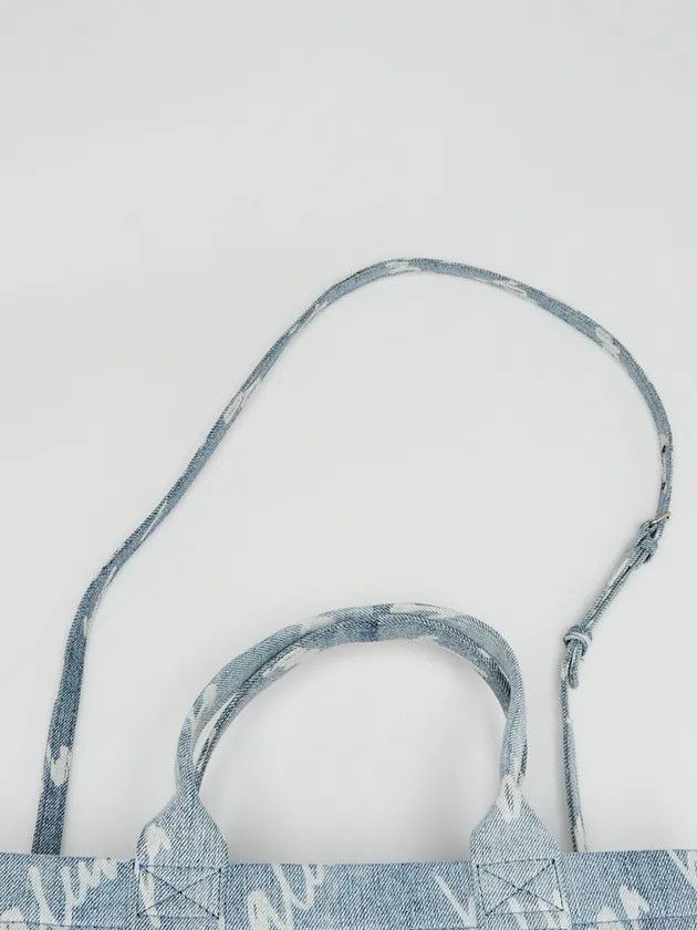 Balenciaga o1srvl11e1224 Size: OS Tote Bag In Printed Denim in Blue Size ONE SIZE - 7 Thumbnail