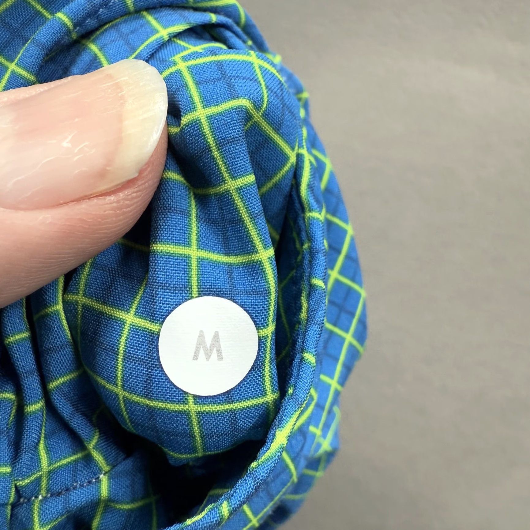 Lululemon Lululemon Mens Shorts Medium Blue Green Plaid Side Panels Pockets Elastic Waist Athletic Knee-Length Size US 31 - 3 Thumbnail