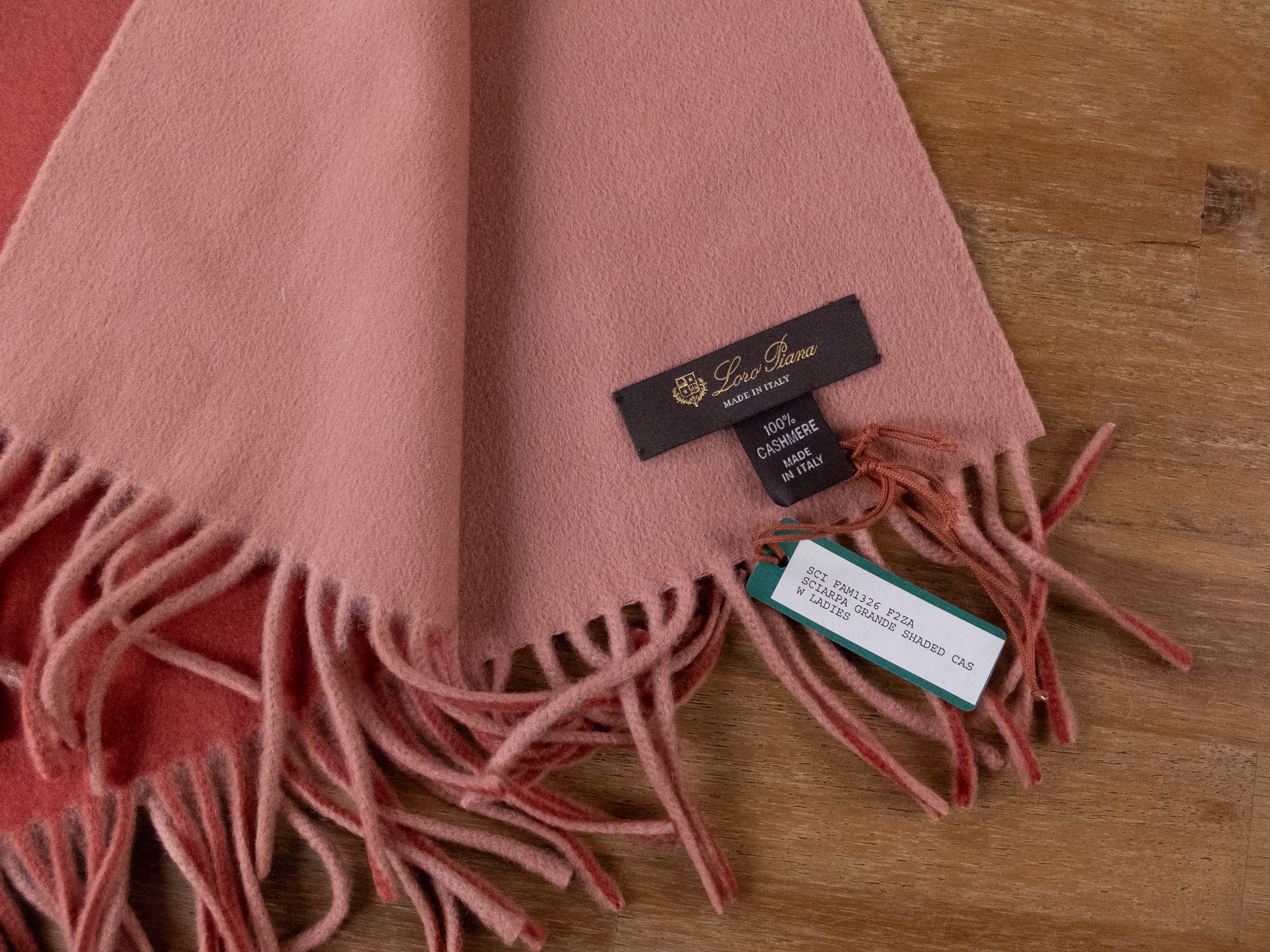 Loro Piana LORO PIANA shaded pink knit pure cashmere scarf authentic Size ONE SIZE - 4 Thumbnail