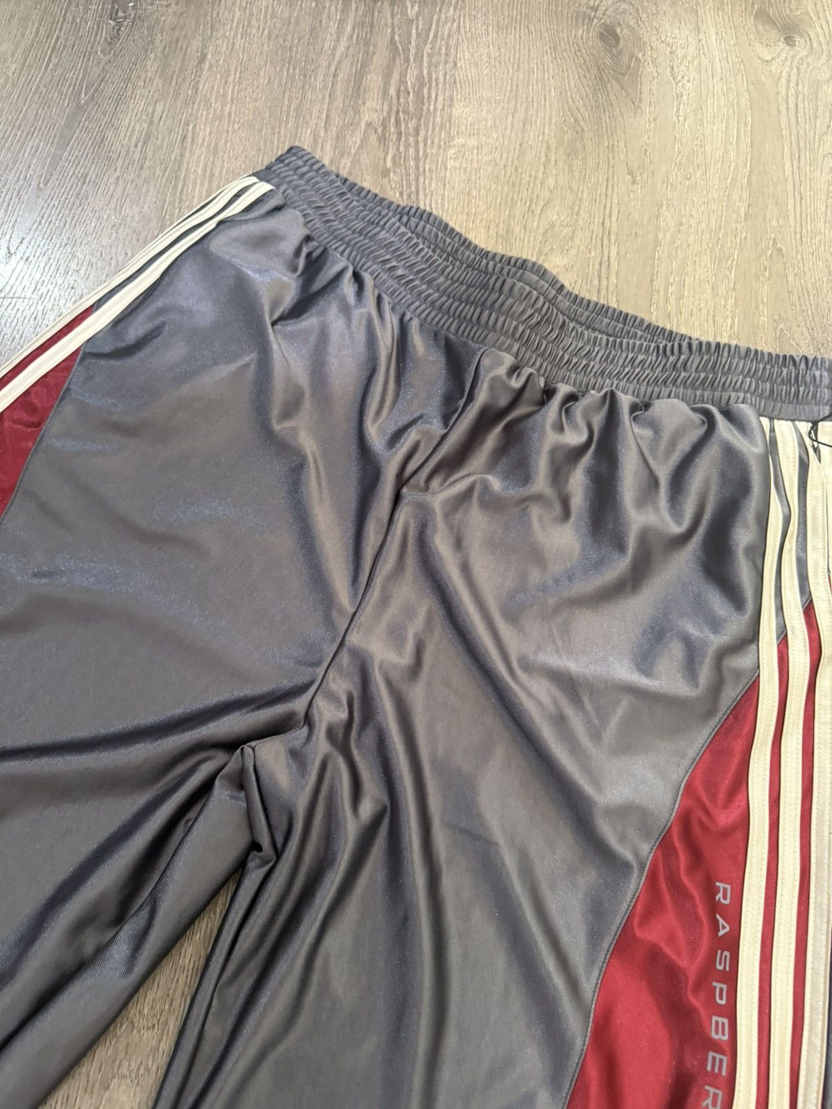 The GV Gallery Gv Gallery Raspberry Hills Tracy Mcgrady Sweatpants XL Size US 36 / EU 52 - 4 Thumbnail