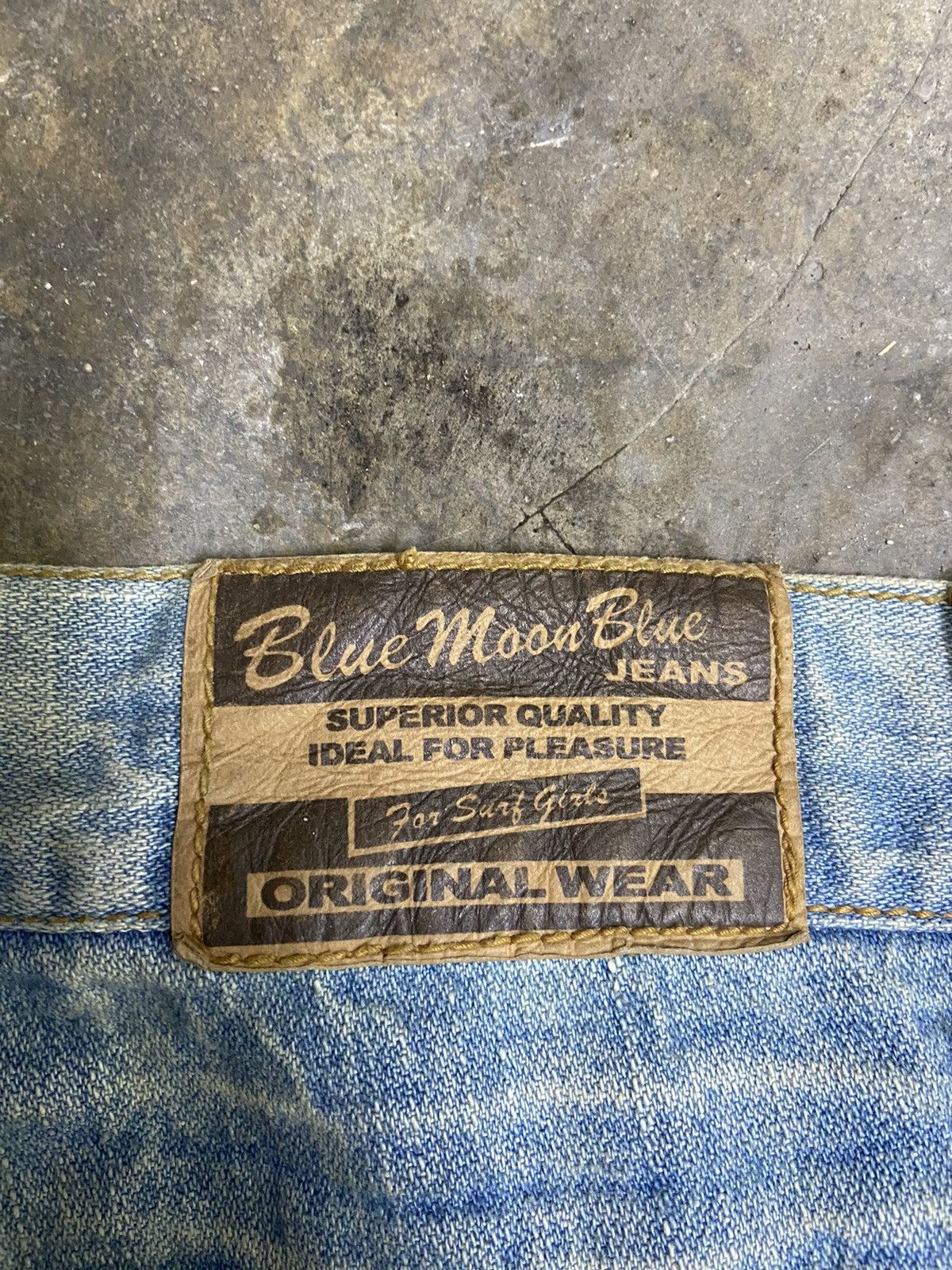 Blue Blue Japan 🔥 Blue Moon jeans if six was nine Size US 32 / EU 48 - 8 Thumbnail