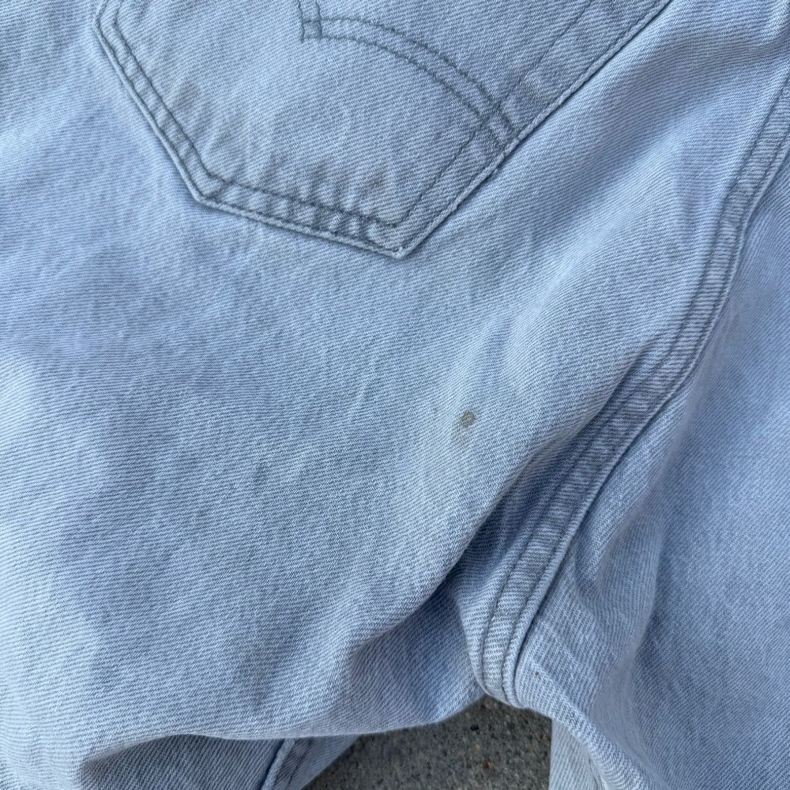 Levi's 80s Levi’s 501 Button Fly Light Gray Straight Leg Jean 33x34 Size US 33 - 13 Thumbnail