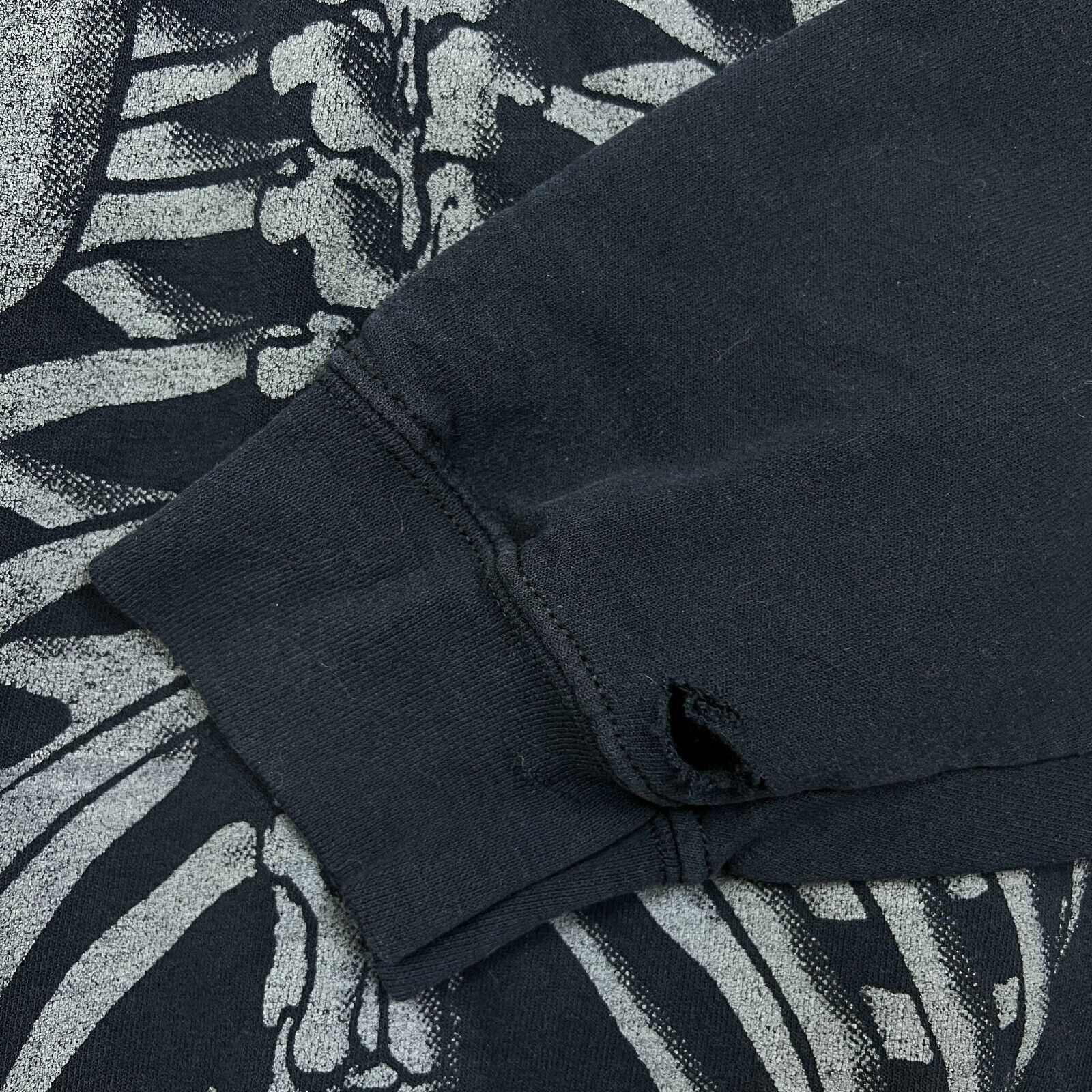 Vintage VTG 2005 Skeleton Hoodie Medium AOP Faded Hooded Sweatshirt Size US M / EU 48-50 / 2 - 9 Thumbnail