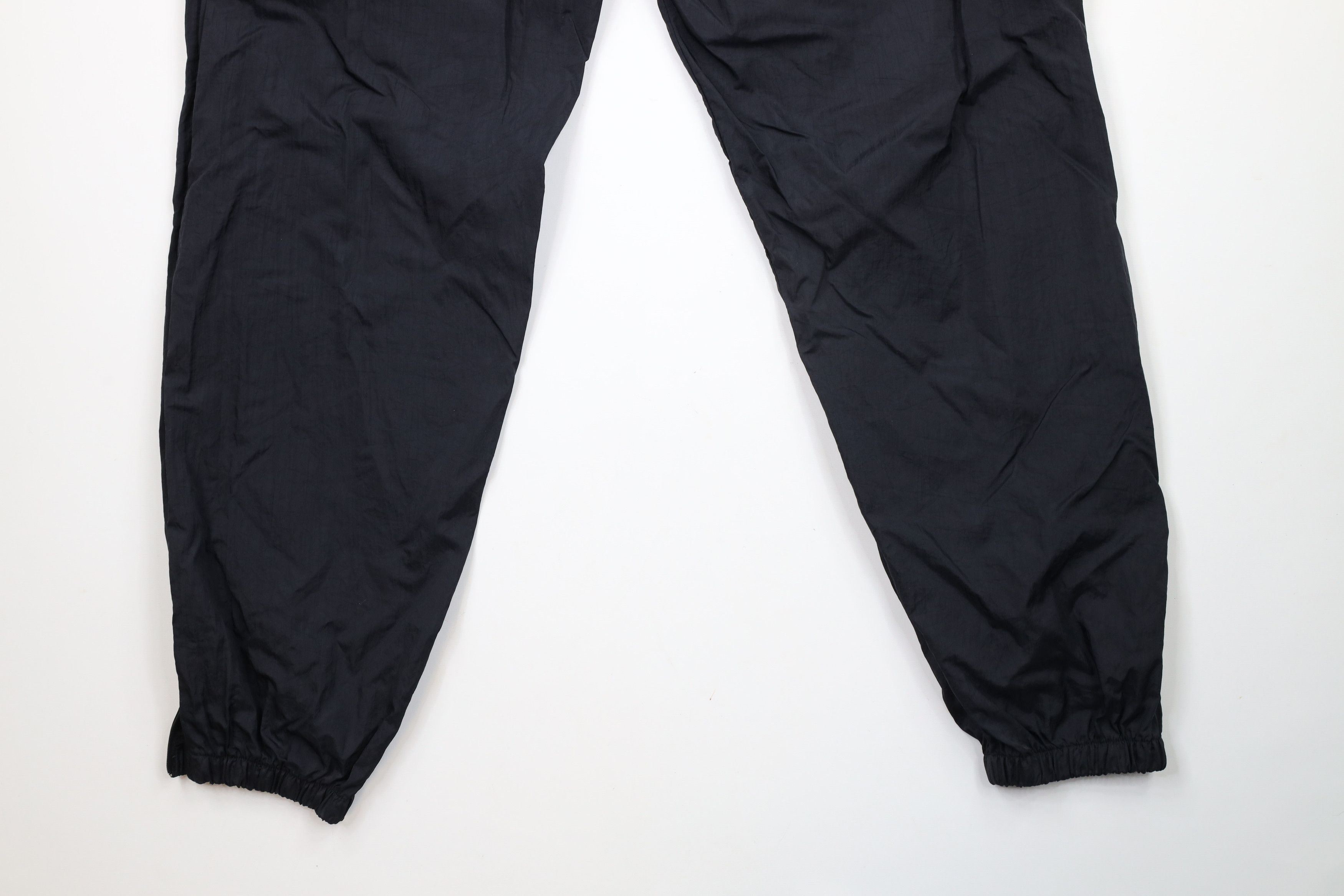 Vintage Vintage 90s Streetwear Block Windbreaker Joggers Pants Nylon Size US 40 / EU 56 - 13 Thumbnail