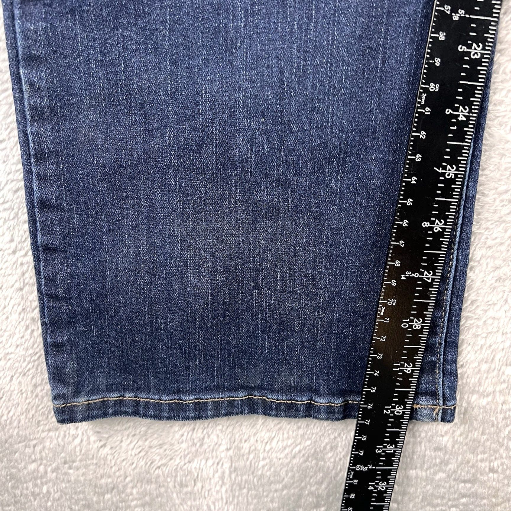 Lucky Brand Lucky Brand Jeans Bootcut Womens 10 Regular Stretch Denim Blue 31x30 Inseam 31 5-Pocket Boyfriend? Size 32" / US 10 / IT 46 - 4 Thumbnail
