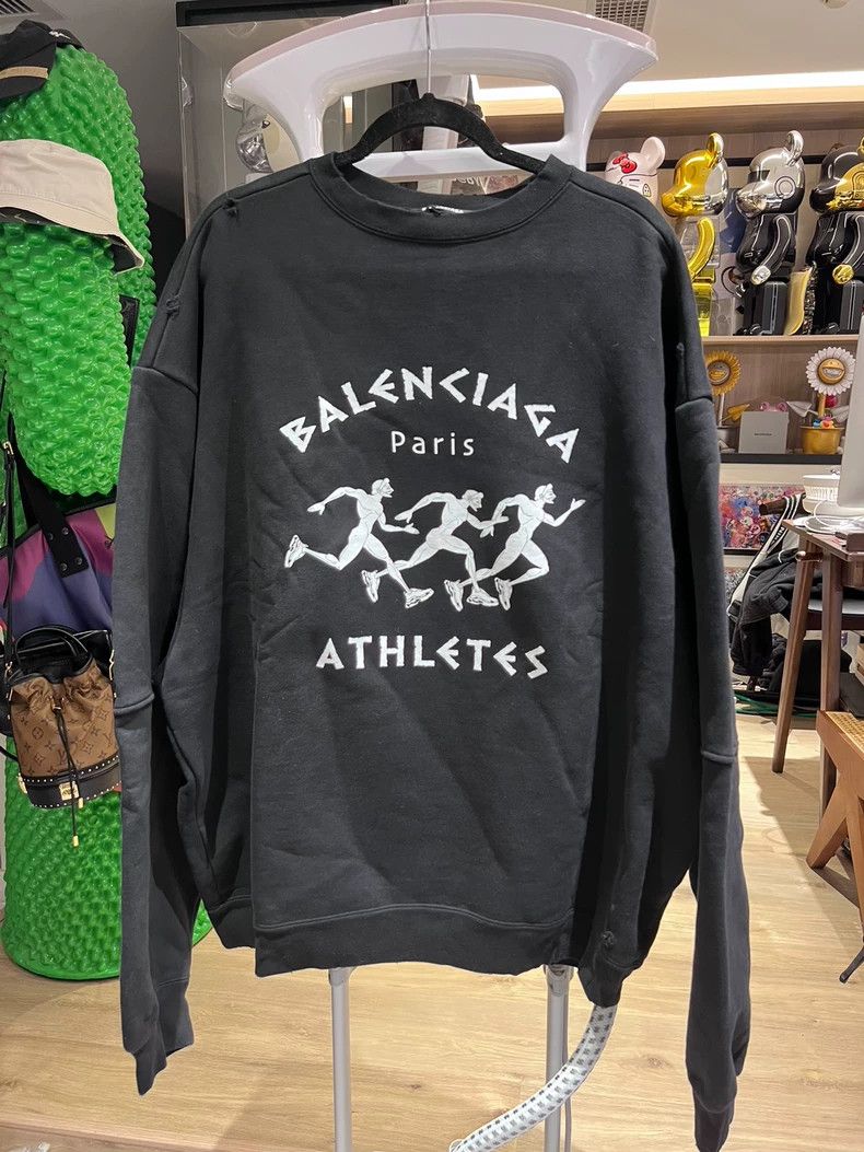 Balenciaga Balenciaga Black Running Round Neck Hoodie Size L Size US L / EU 52-54 / 3 - 1 Thumbnail