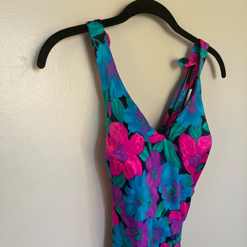 Designer Vintage Maxine of Hollywood Floral Swimsuit Size 18 Size XXL / US 16-18 / IT 52-54 - 1 Thumbnail
