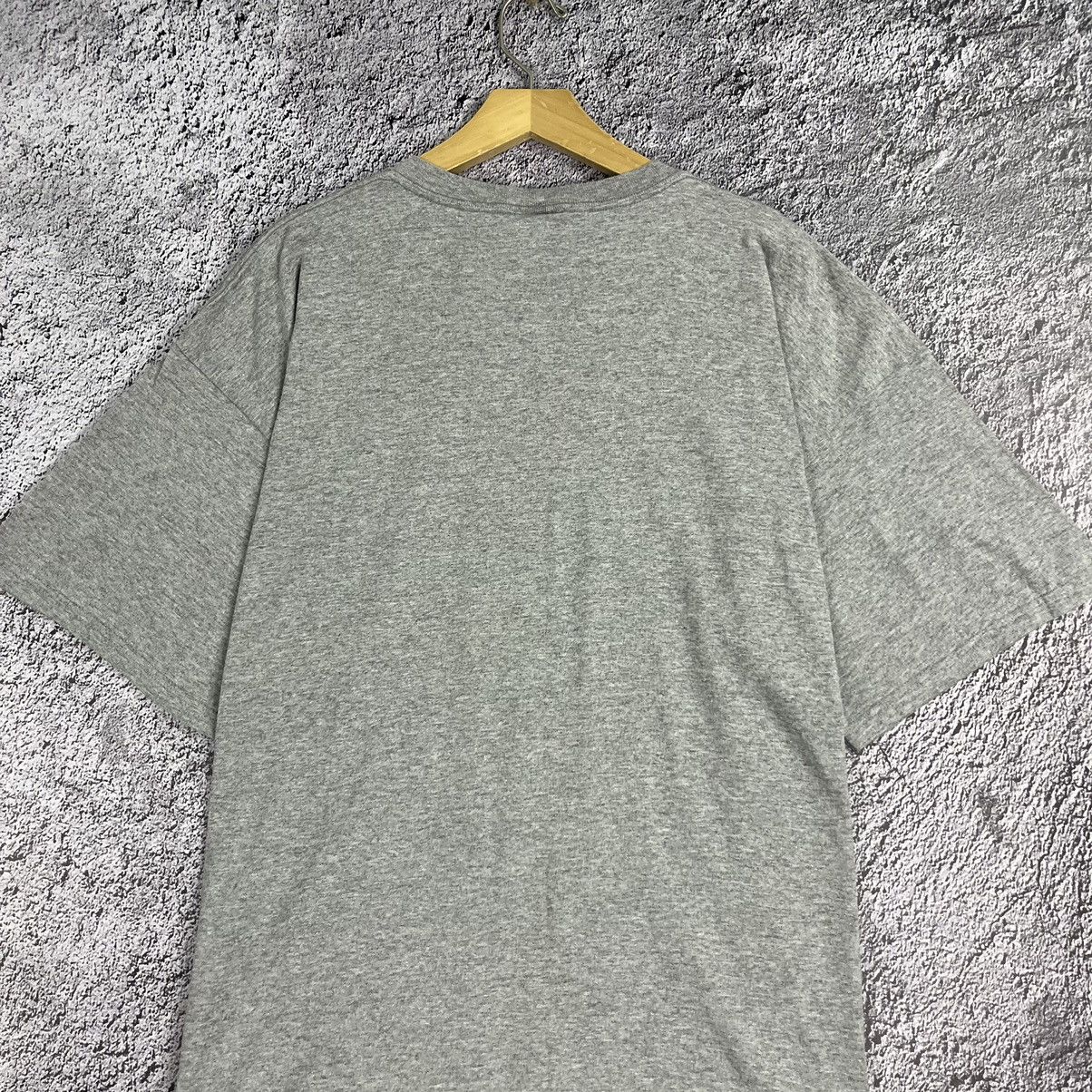 Nike × Vintage Nike Vintage 00s 🥵 Big Red centre swoosh logo t shirt tee Size US XL / EU 56 / 4 - 10 Thumbnail