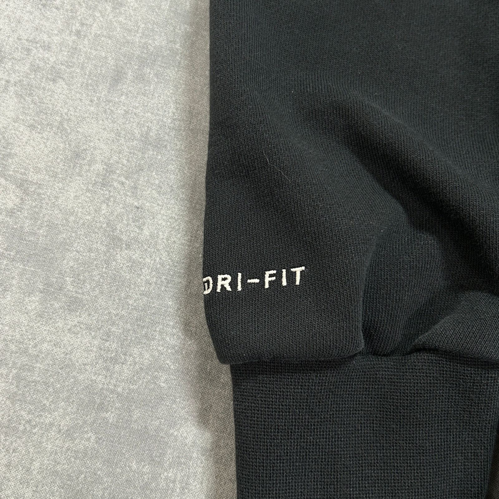 Nike Nike Standard Issue Athletic Gear streetwear hoodie mens M Size US M / EU 48-50 / 2 - 4 Thumbnail
