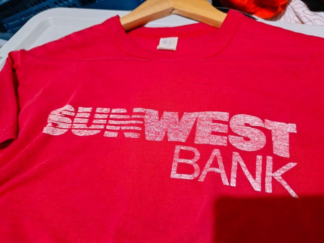 Vintage Vintage sunwest bank tee Size US M / EU 48-50 / 2 - 4 Thumbnail