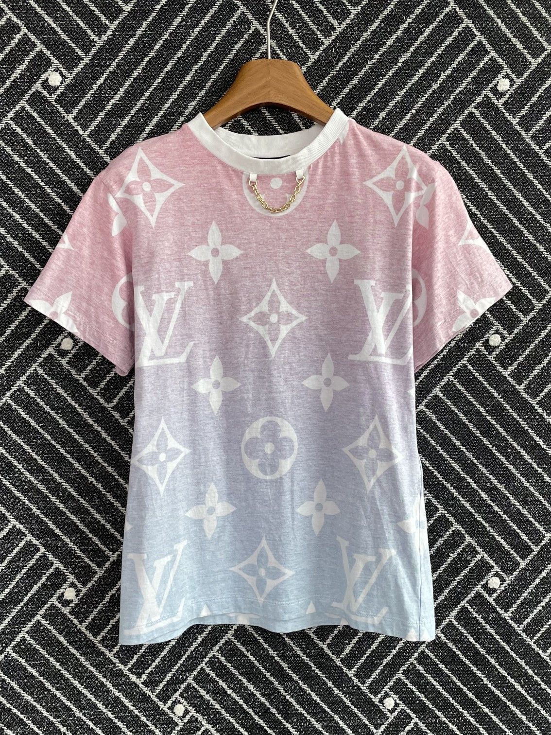 Louis Vuitton Louis Vuitton Sunset Monogram T-Shirt Size S Size S / US 4 / IT 40 - 1 Thumbnail