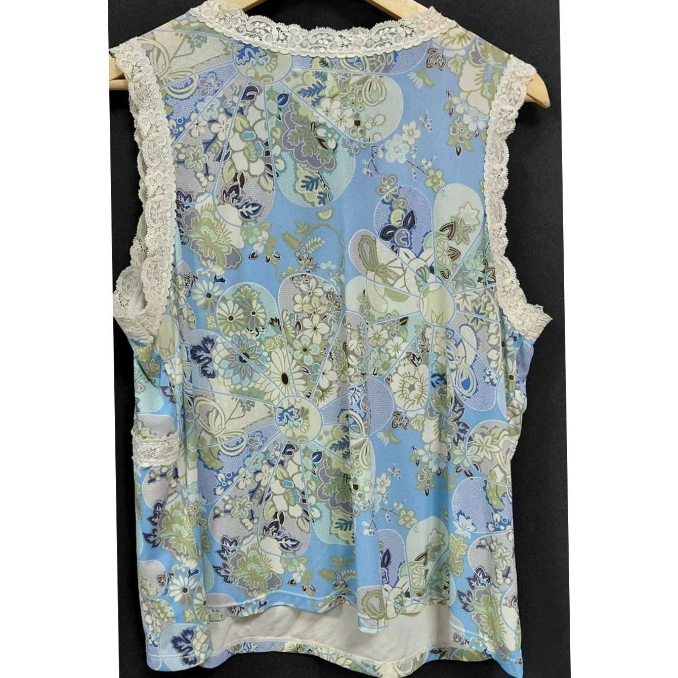Vintage PARISIAN Signature Floral Lace Trim Top Blue Sleeveless V-Neck Women 2X SLEEVLESS Lace Trim Floral Top Casual Party/Cocktail Womens Size XXL / US 16-18 / IT 52-54 - 2 Thumbnail