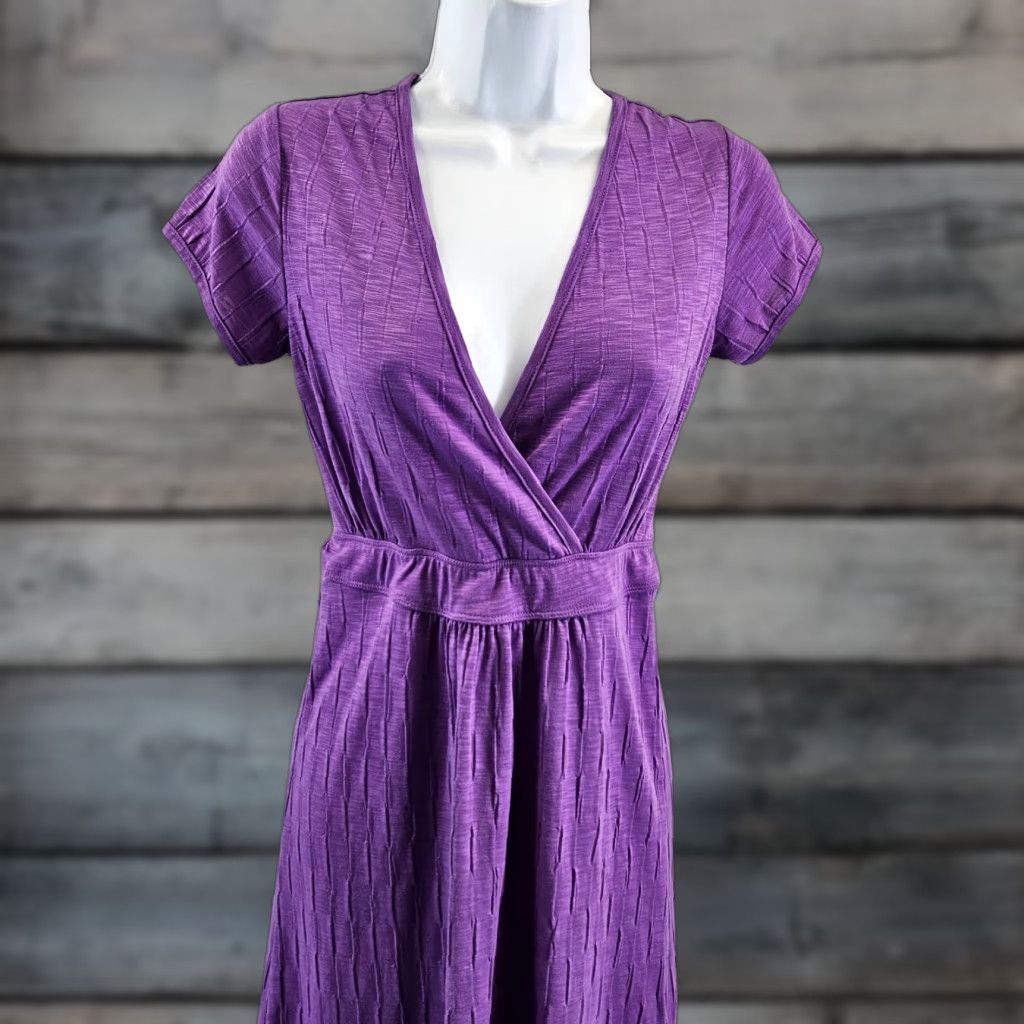 Vintage VINTAGE? No. Title Nine Womens Dress XS Purple Short Sleeve V-Neck Zip Pocket Shirt Dress Womens XS Purple Short Sleeve V-Neck Pockets 90s Theme? Size 26" / US 2 / IT 38 - 1 Thumbnail