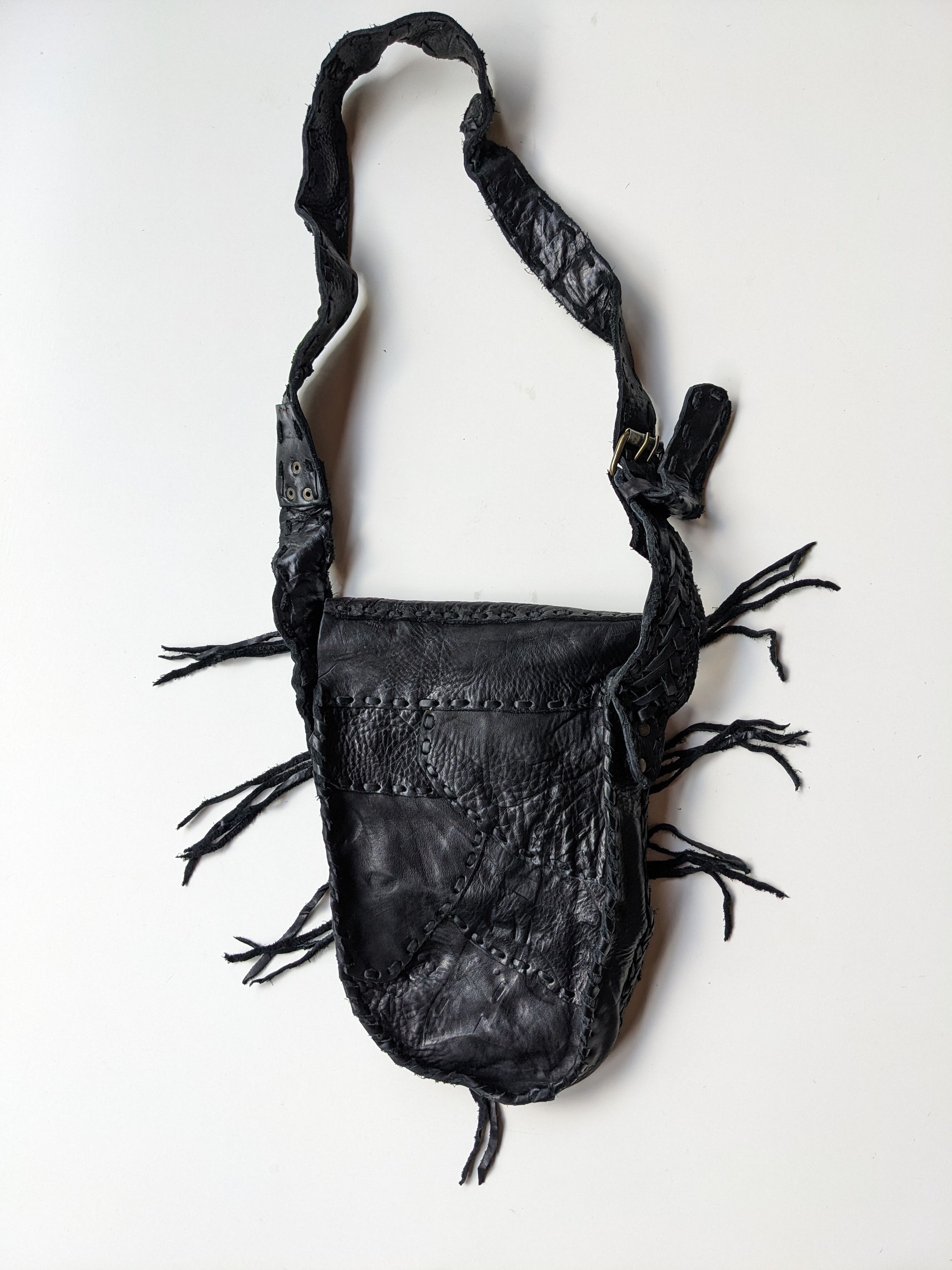KMRii Cross bones gothic cowhide sling bag Size ONE SIZE - 2 Thumbnail