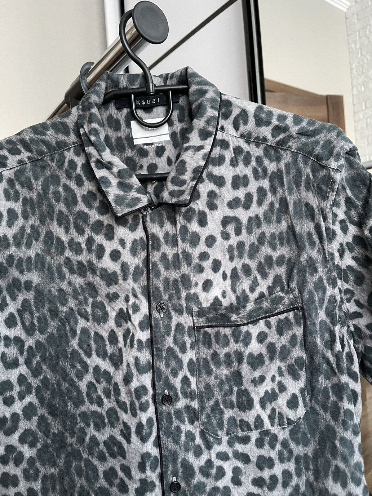 Ksubi Ksubi Leopard Shirt Button Up World Tour Size US M / EU 48-50 / 2 - 7 Thumbnail