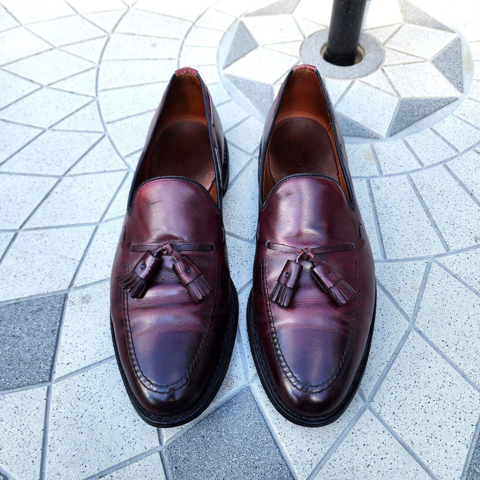 Allen Edmonds Allen Edmonds Burgundy Grayson Tassel Leather Loafer 10 Size US 10 / EU 43 - 3 Thumbnail
