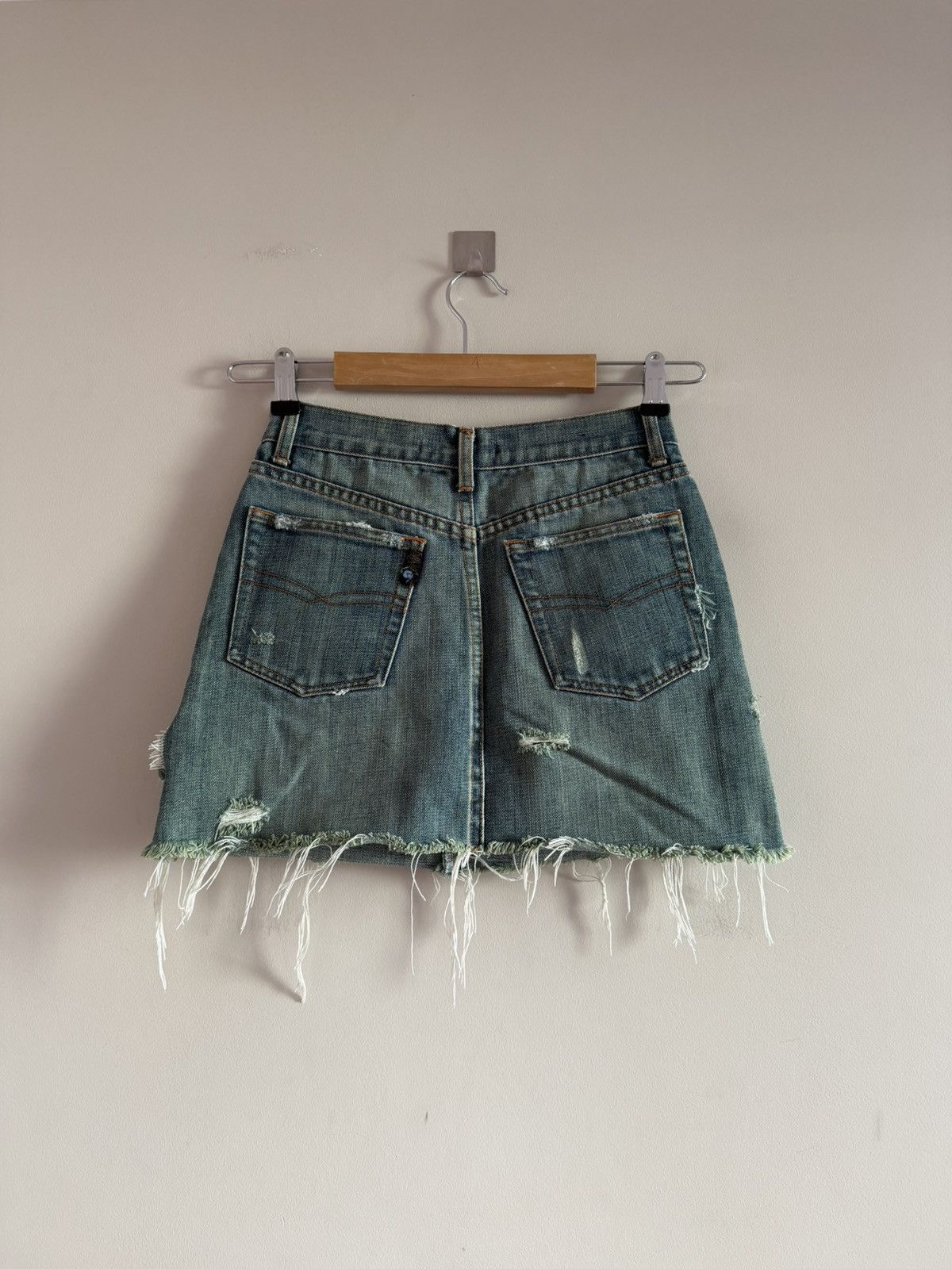 Vintage Distressed Denim Mini Skirt Y2K Size 26" / US 2 / IT 38 - 5 Thumbnail