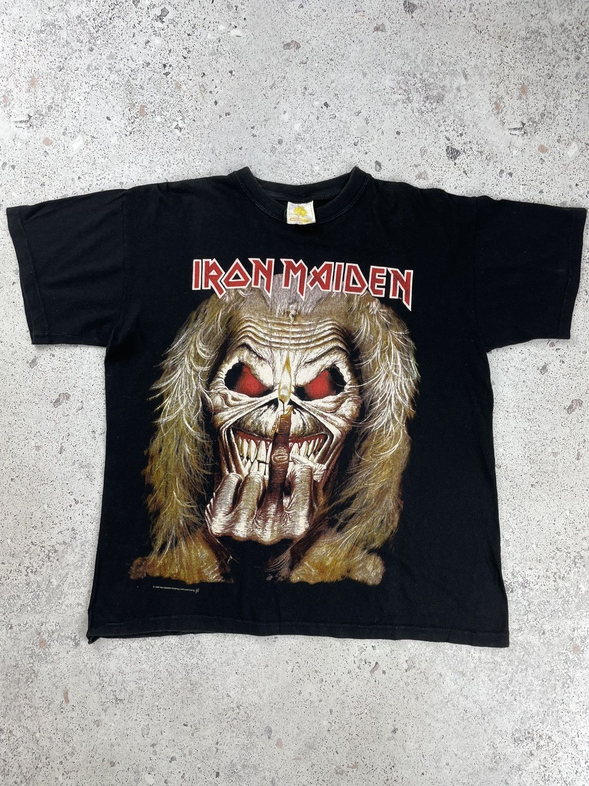 Band Tees × Iron Maiden × Vintage 1997 Vintage Iron Maiden Finger Rock Tee T-Shirt Size US M / EU 48-50 / 2 - 1 Thumbnail