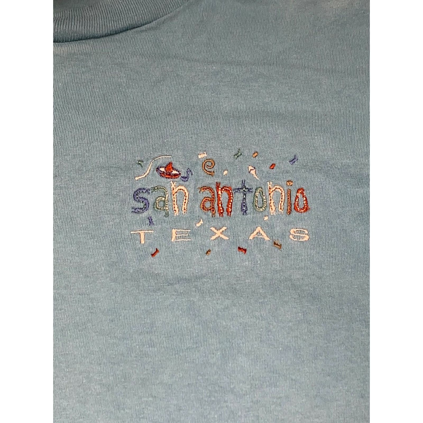 Vintage VINTAGE Alore T Shirt Small San Antonio Texas Embroidered Made in USA #4823 Size US S / EU 44-46 / 1 - 3 Thumbnail