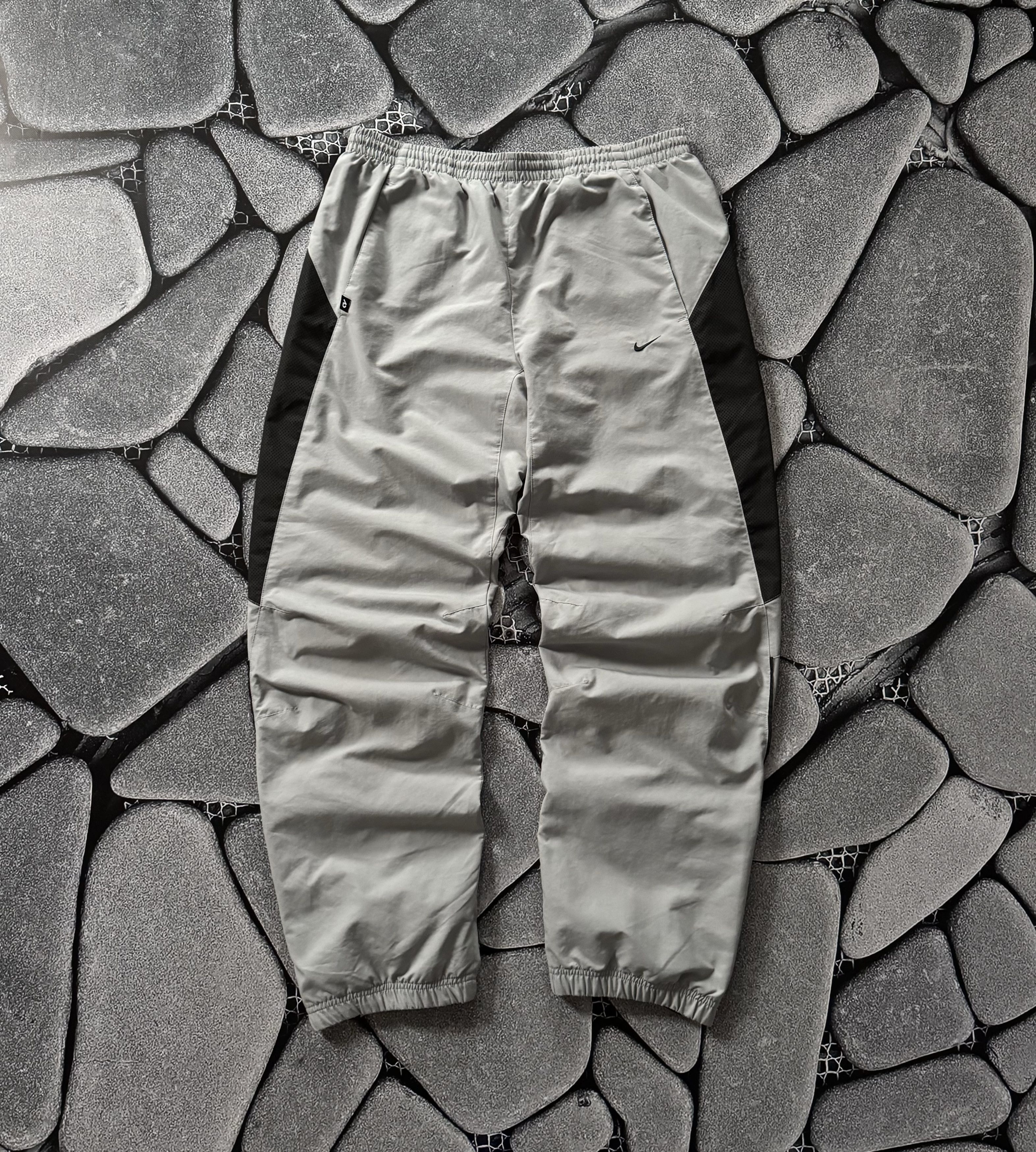Nike NIKE VINTAGE TRACK BAGGY PANTS DRILL Y2K STYLE Size US 34 / EU 50 - 1 Thumbnail