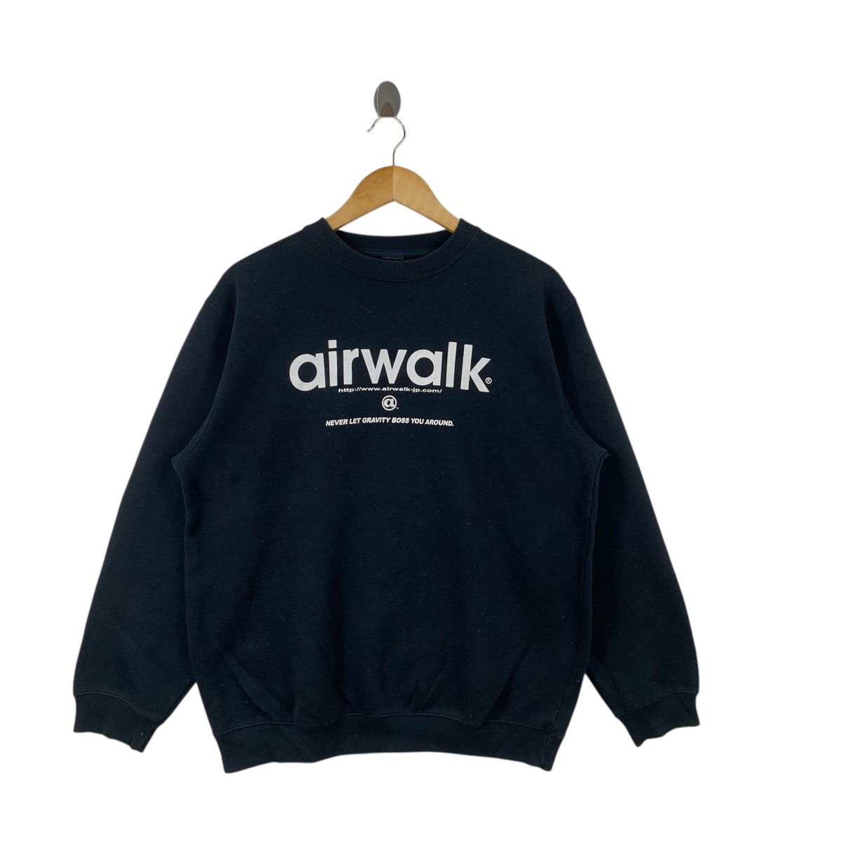 Airwalk Vintage AIRWALK SKATEBOARD Modern Streetwear Sweatshirt Size US L / EU 52-54 / 3 - 3 Thumbnail