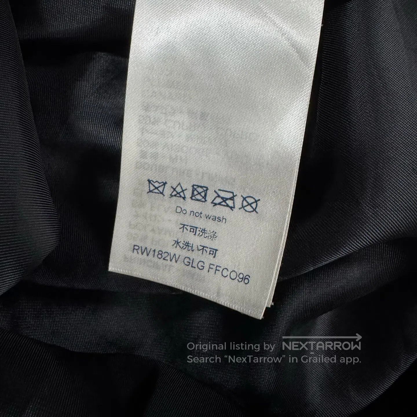 Louis Vuitton Louis Vuitton size 34 Silver glossy finish; long-length ho Size S / US 4 / IT 40 - 6 Thumbnail